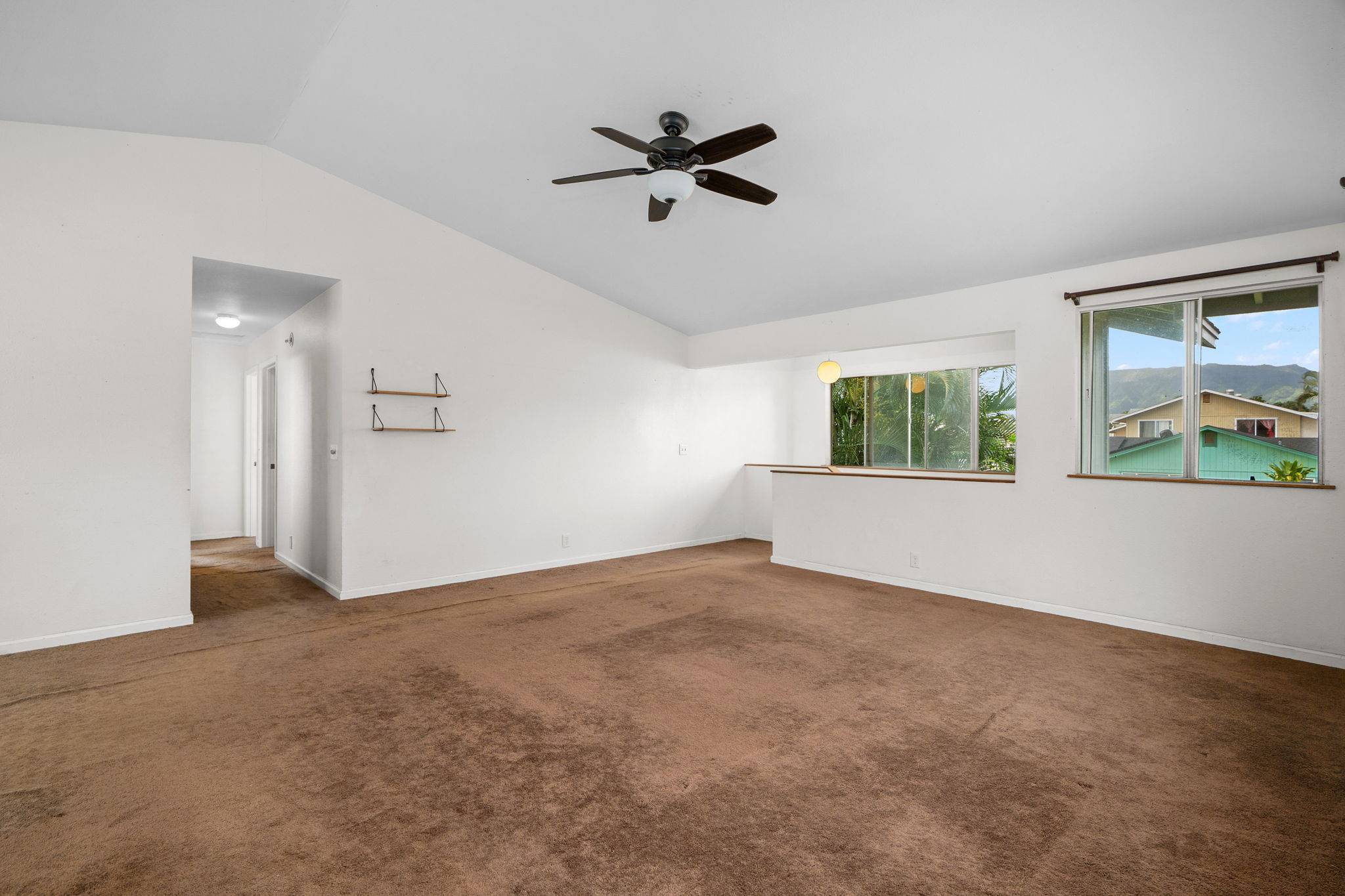 Kapaa, HI 96746,5426 OLOPUA ST