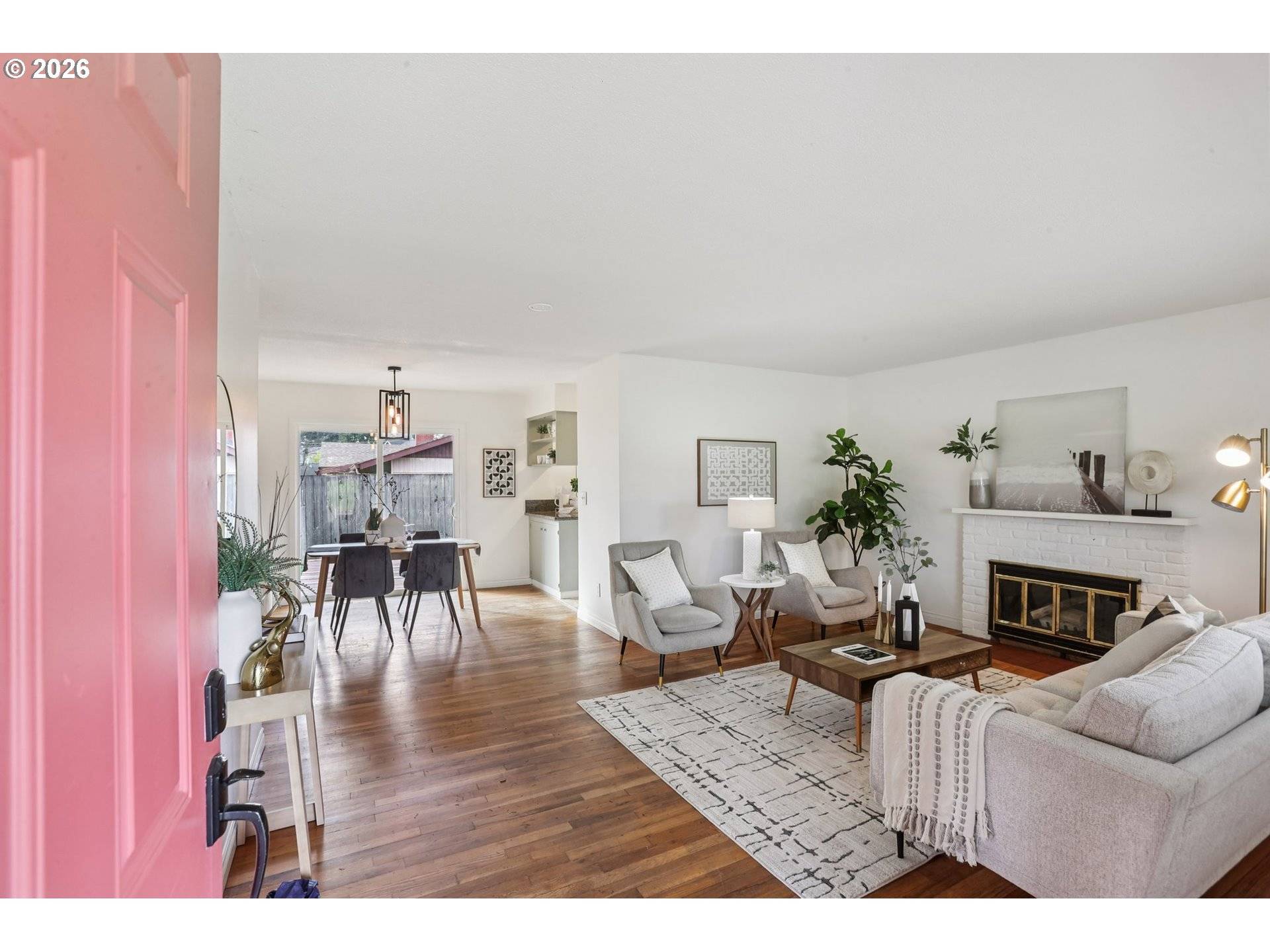 Portland, OR 97230,15220 NE COUCH CT