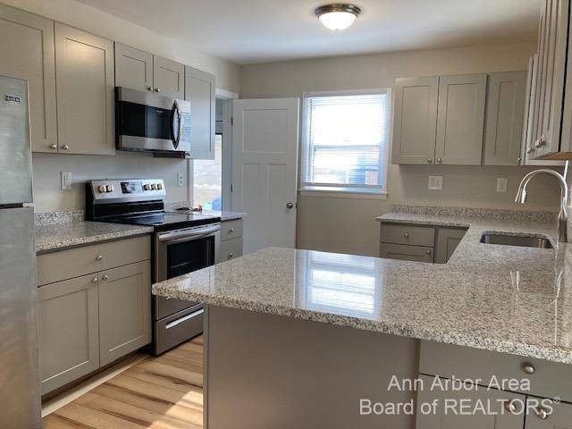 Ann Arbor, MI 48103,303 Potter AVE