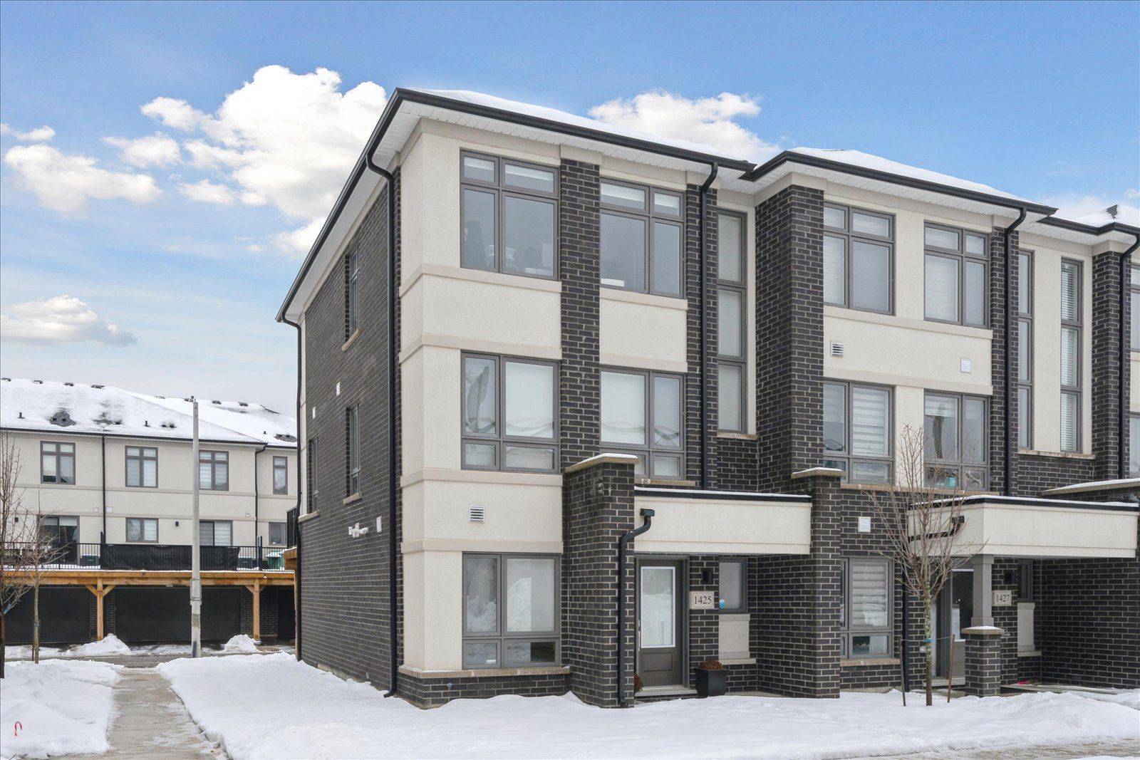 Oshawa, ON L1K 1G4,1425 Bradenton PATH