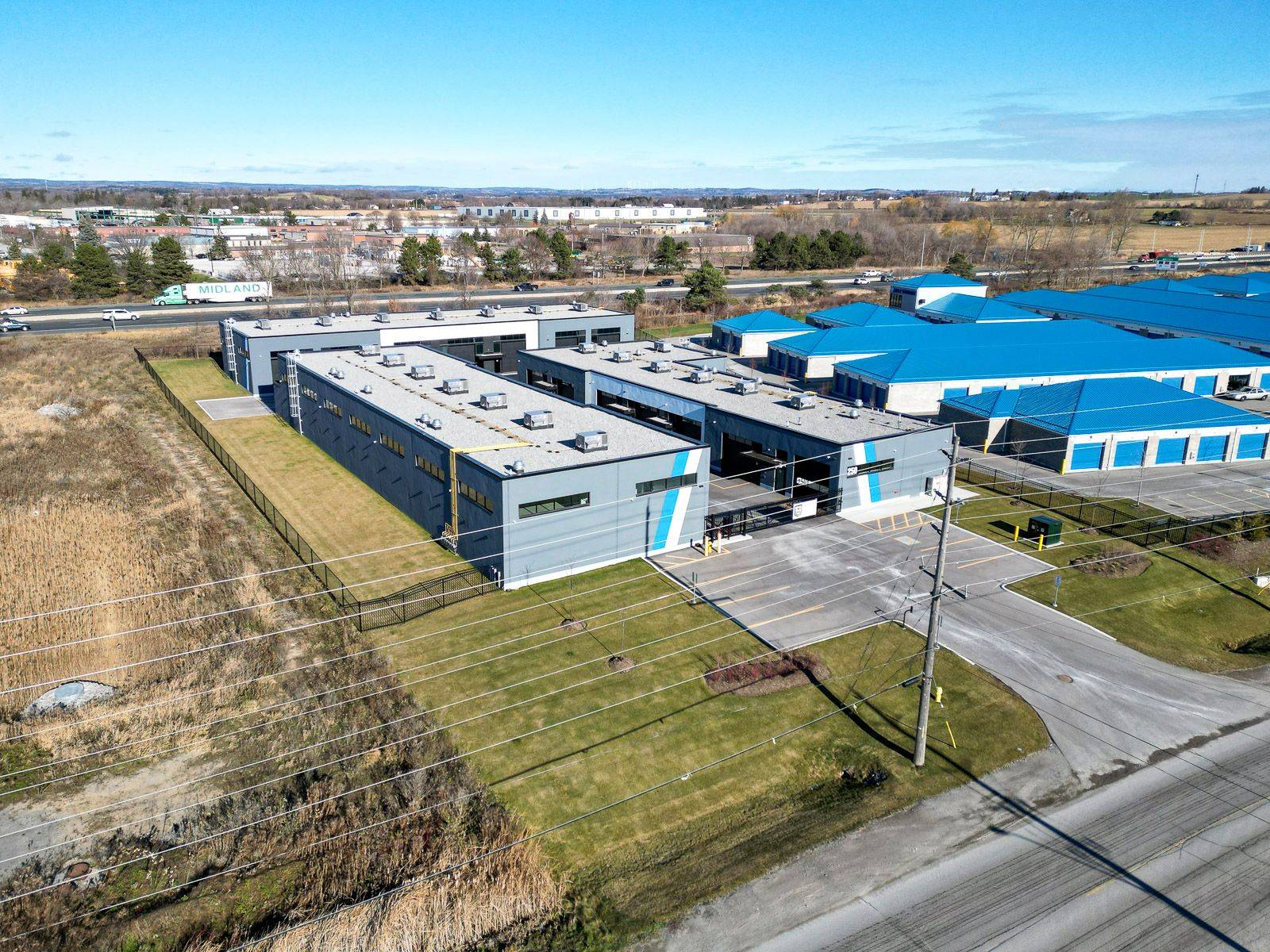 Clarington, ON L1C 4P8,250 Lake RD #Unit 2-7