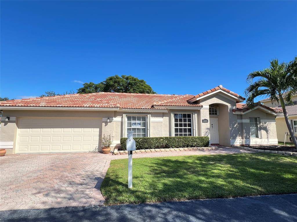 Pompano Beach, FL 33069,3433 Sands Harbor Trce