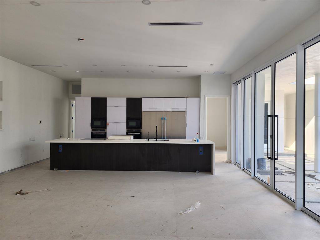 Fort Lauderdale, FL 33305,40 NE 16th PL