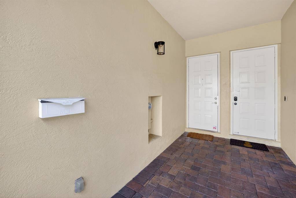 Wilton Manors, FL 33334,3024 NE 5th Ter #10