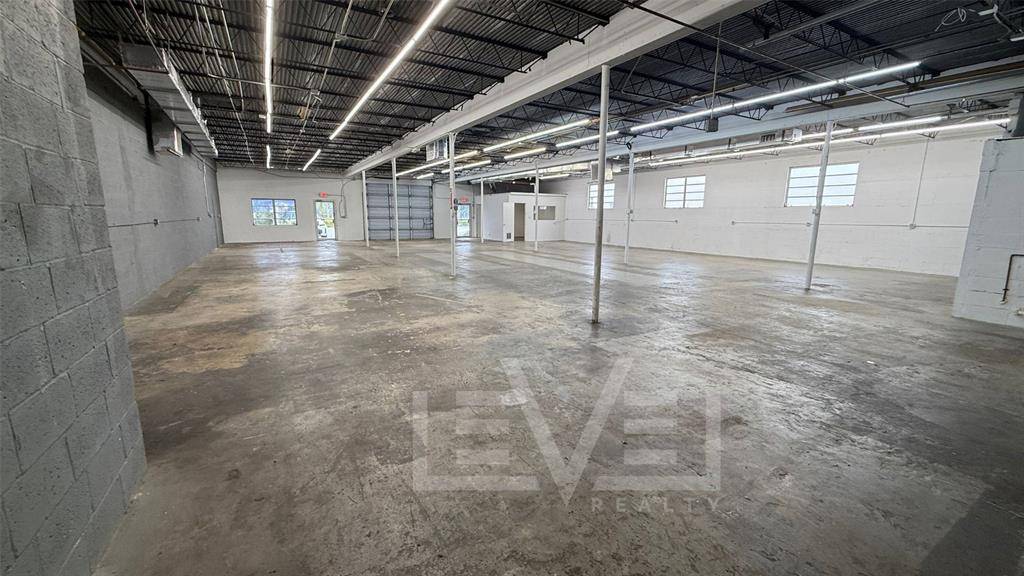 Oakland Park, FL 33334,3930 NE 5th Ave