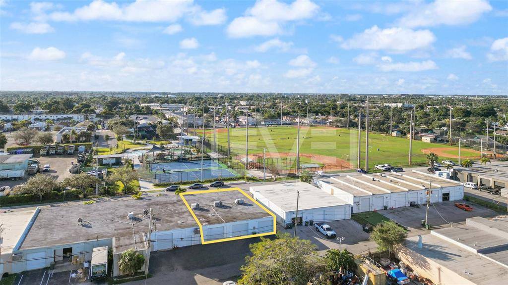 Oakland Park, FL 33334,3930 NE 5th Ave