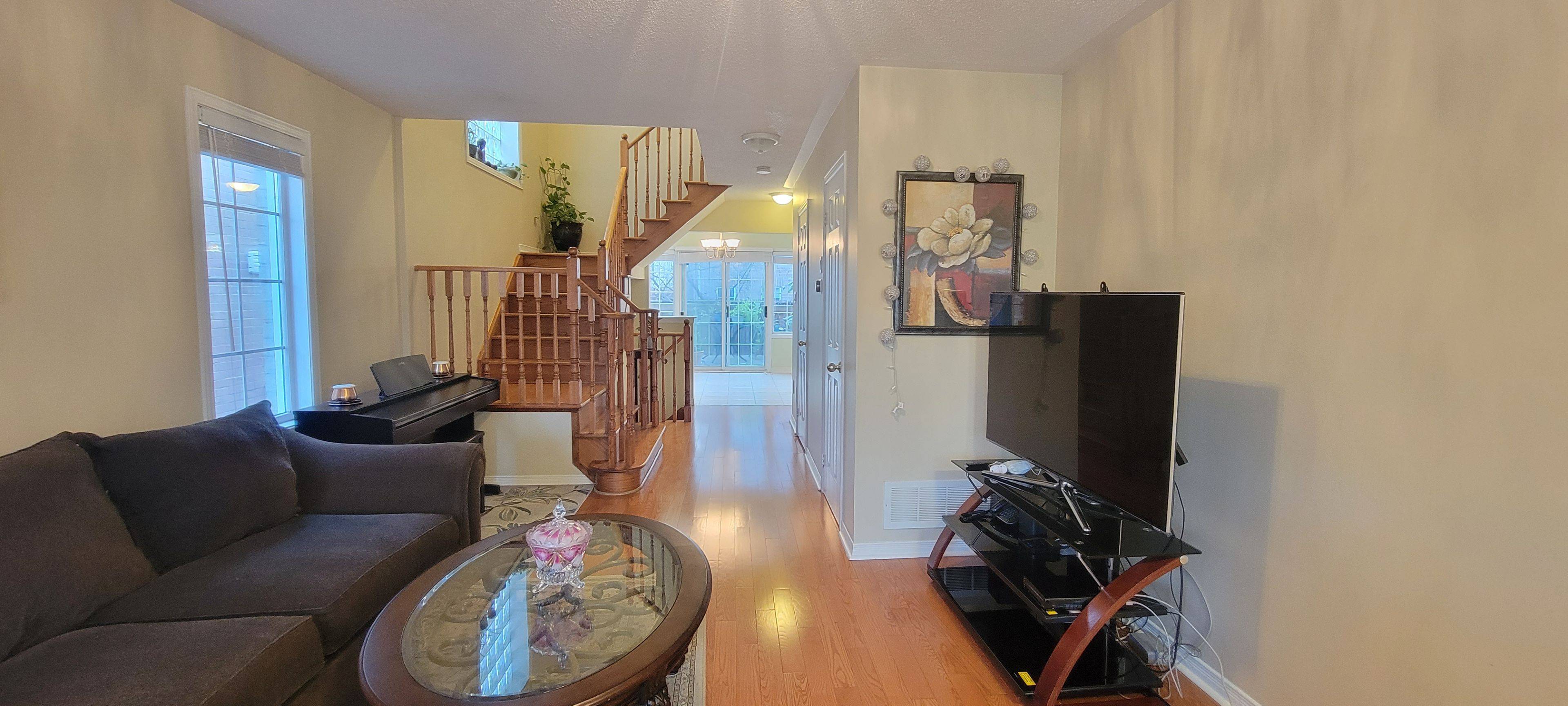 Newmarket, ON L3X 2P1,398 Marble PL