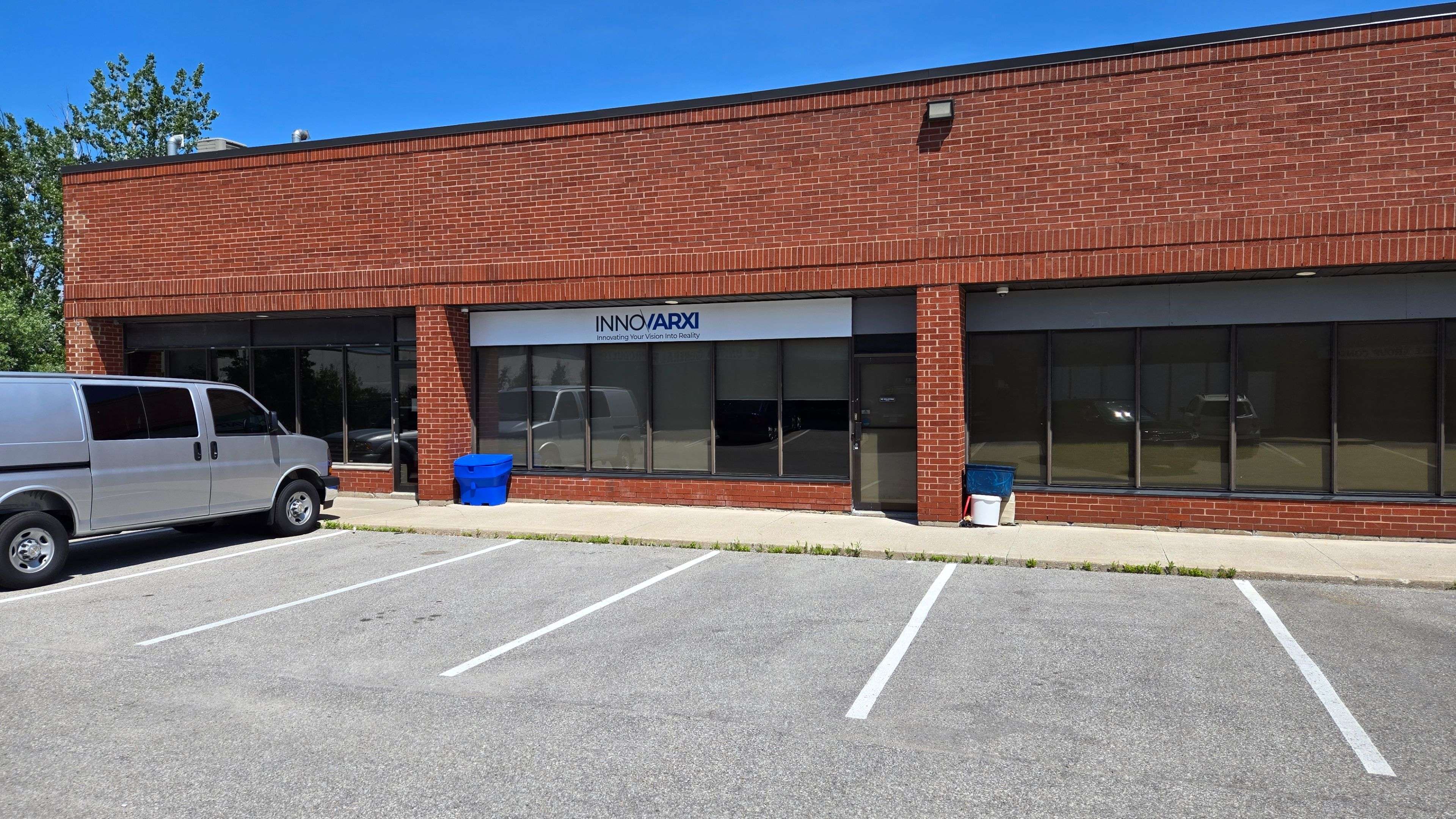 Vaughan, ON L4K 3Z6,390 Edgeley BLVD #29