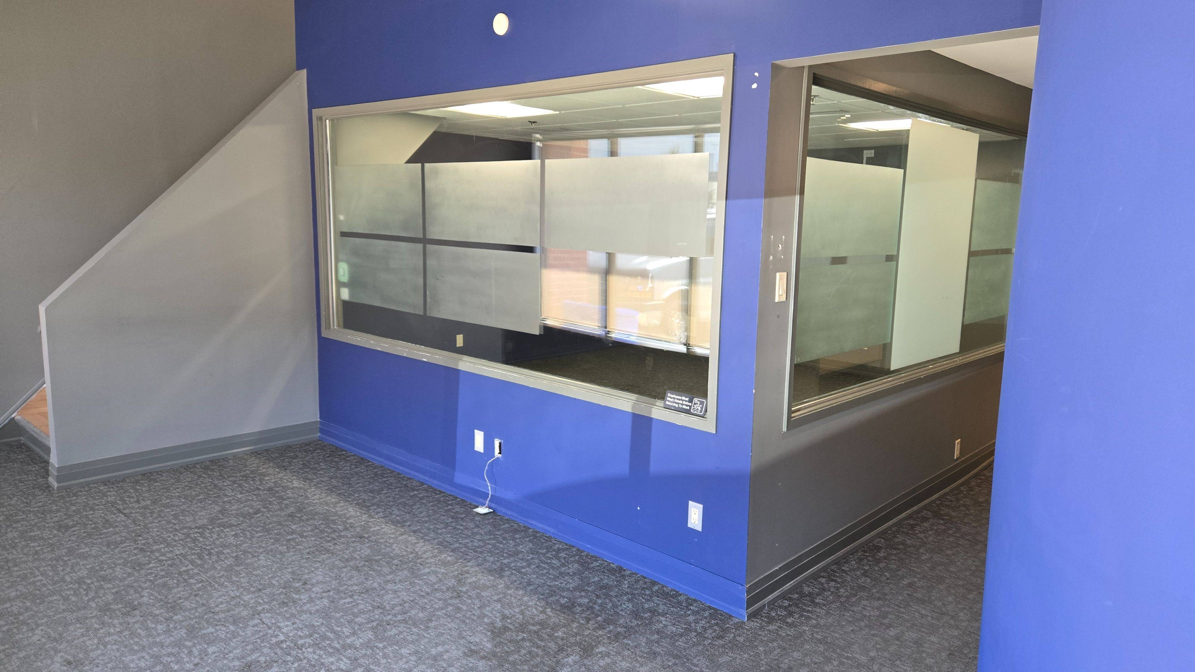 Vaughan, ON L4K 3Z6,390 Edgeley BLVD #29