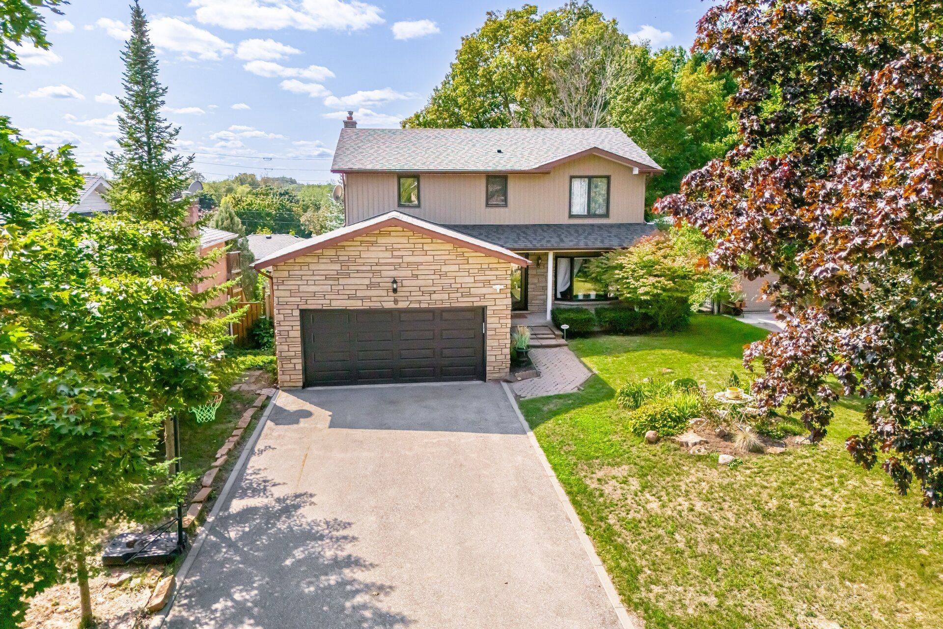 East Gwillimbury, ON L9N 1E7,6 Hollis CRES