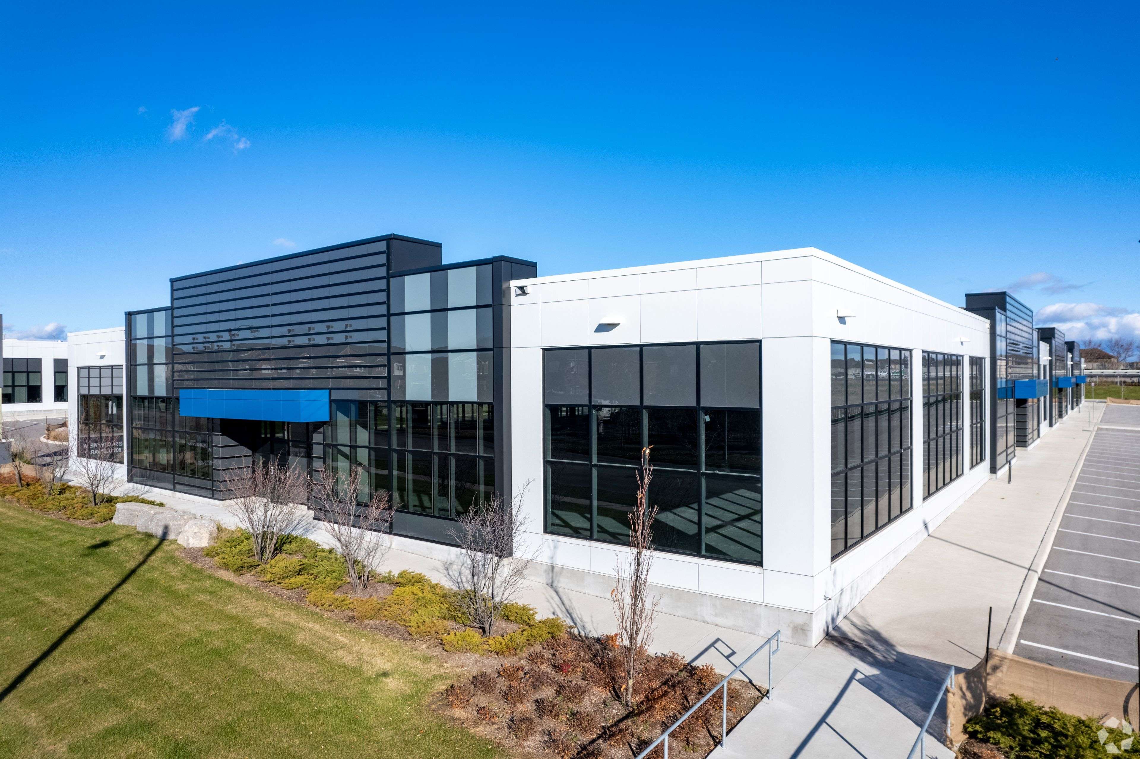 Vaughan, ON L4H 0A9,277 Cityview BLVD #A5-A10