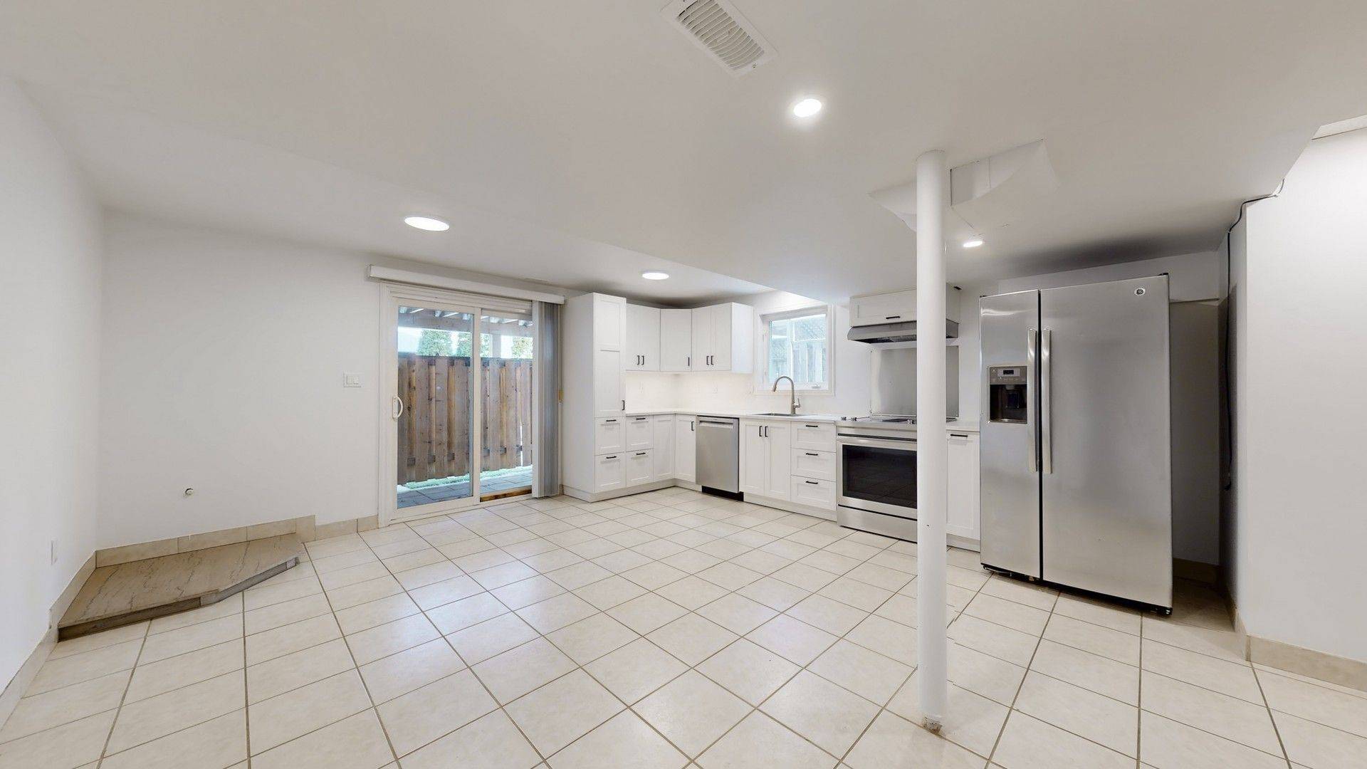 Aurora, ON L4G 7P4,70 Earl Stewart DR #Basement