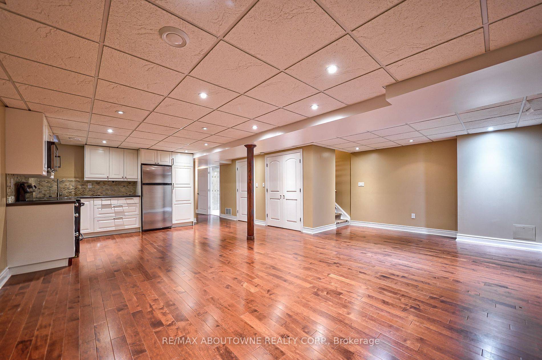 Vaughan, ON L4L 6E6,104 Cabinet CRES