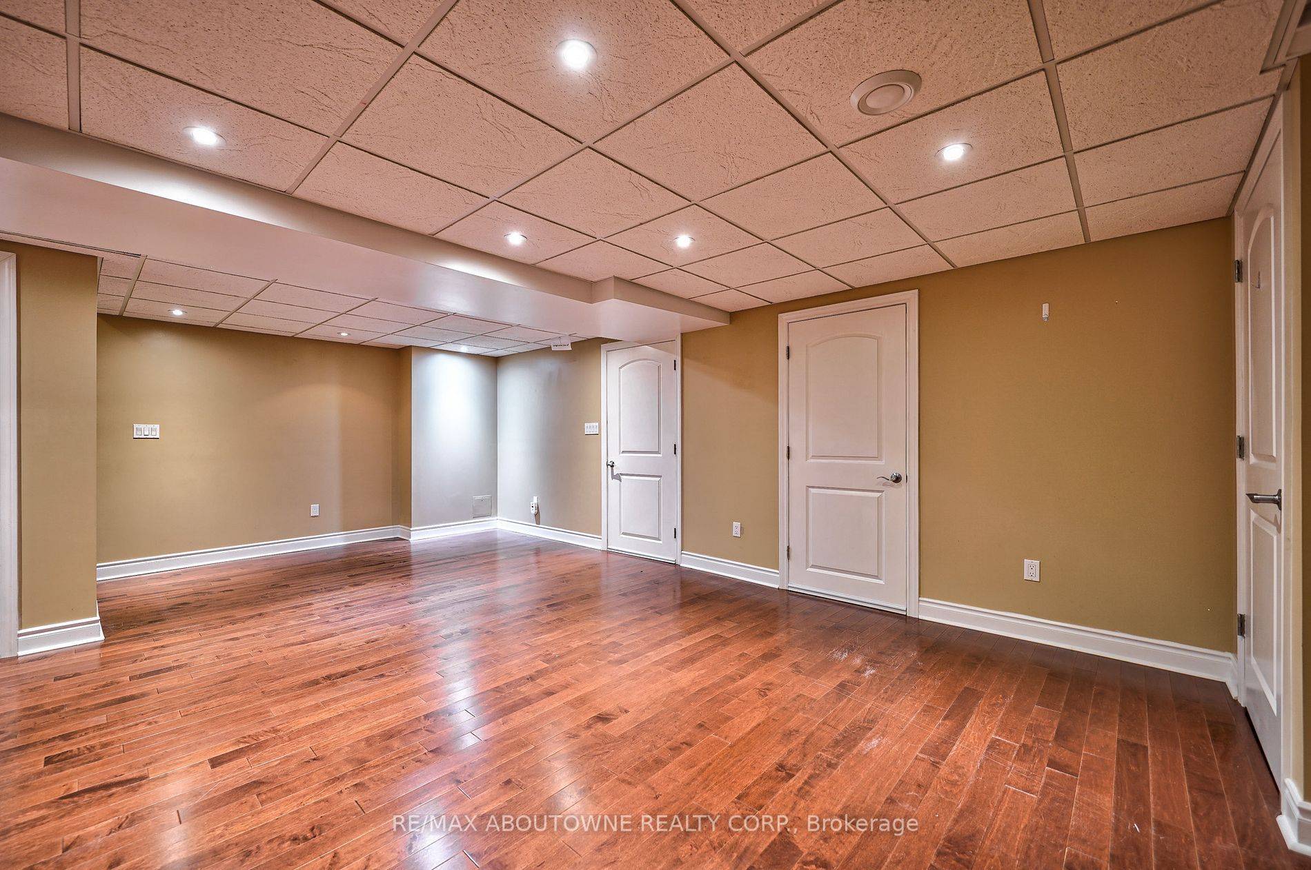 Vaughan, ON L4L 6E6,104 Cabinet CRES