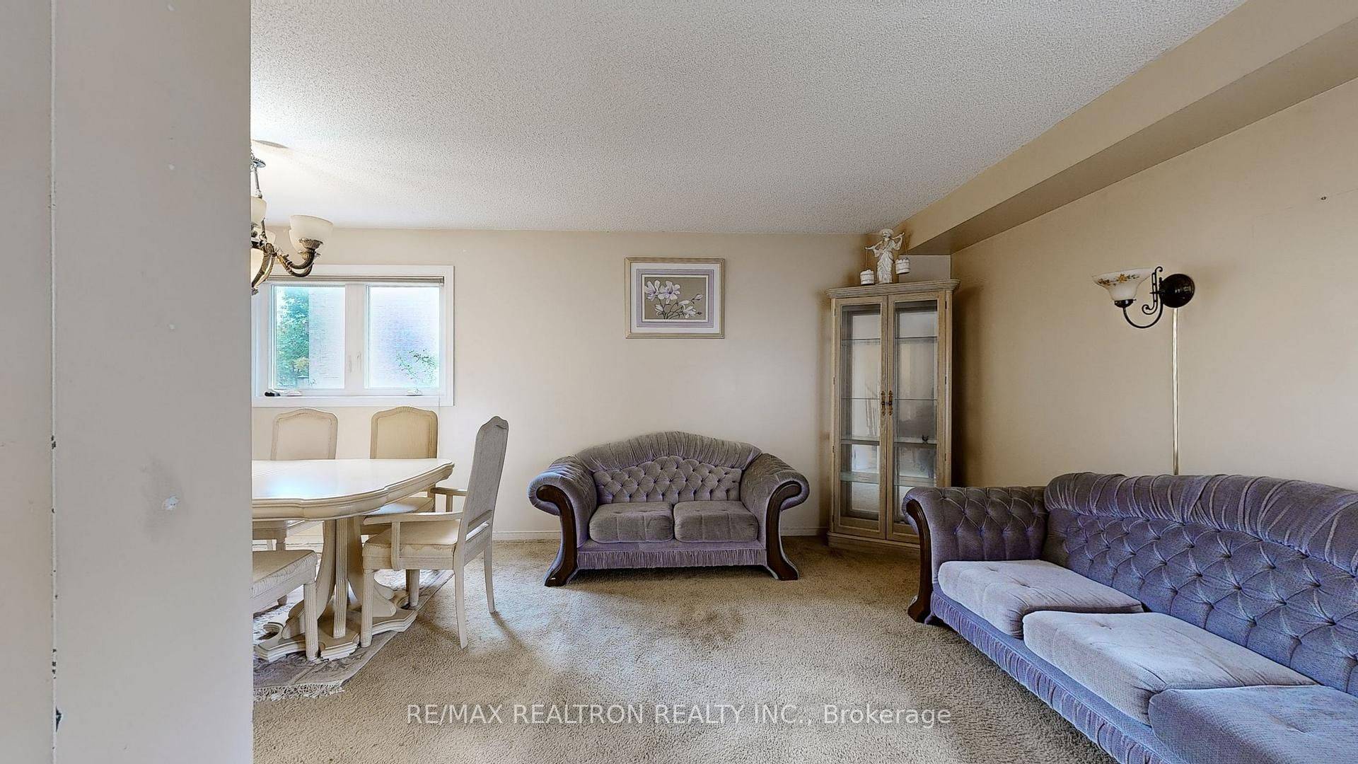 Markham, ON L3P 6K4,43 Strathmore DR