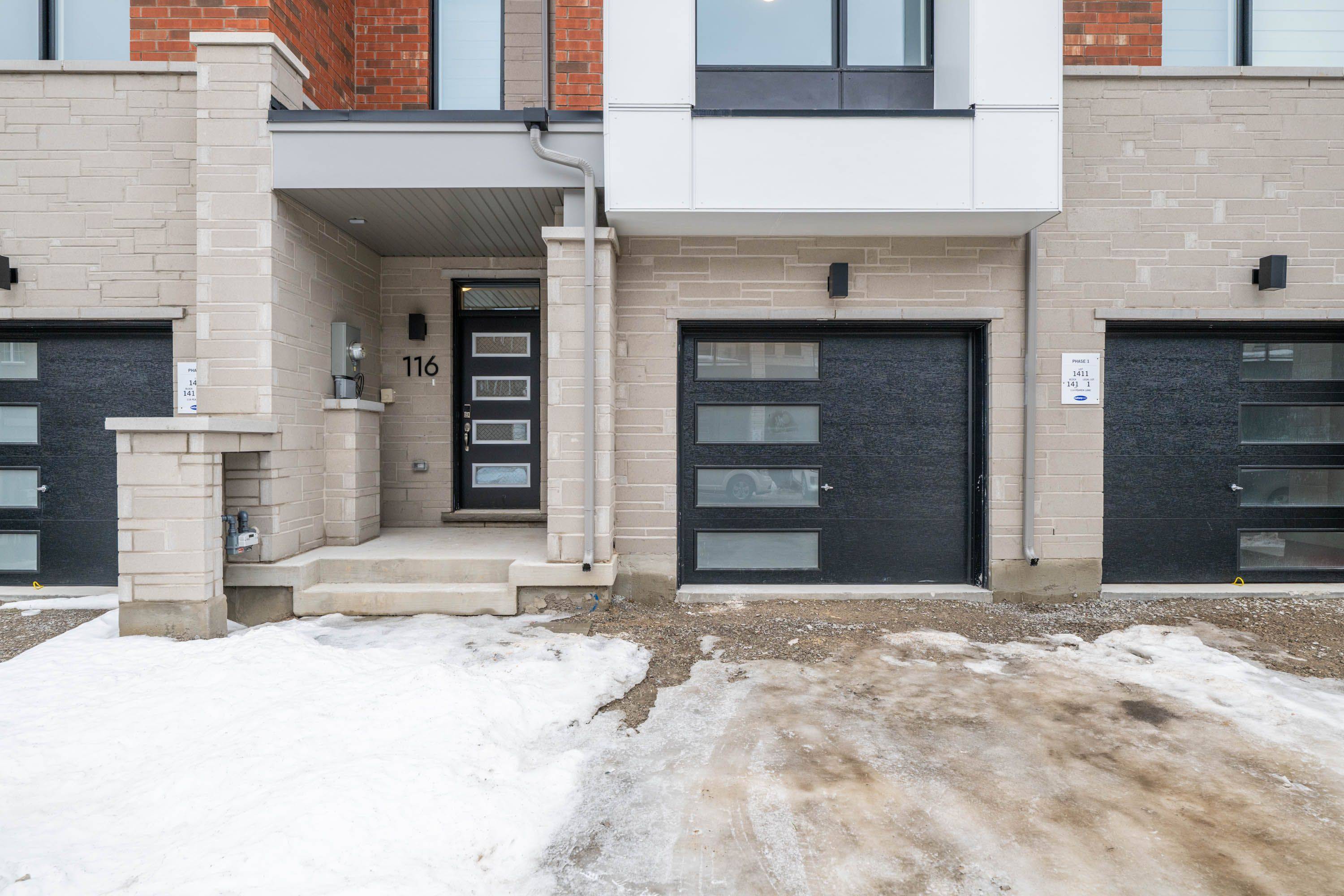 Barrie, ON L9J 0G5,116 Pearen LN