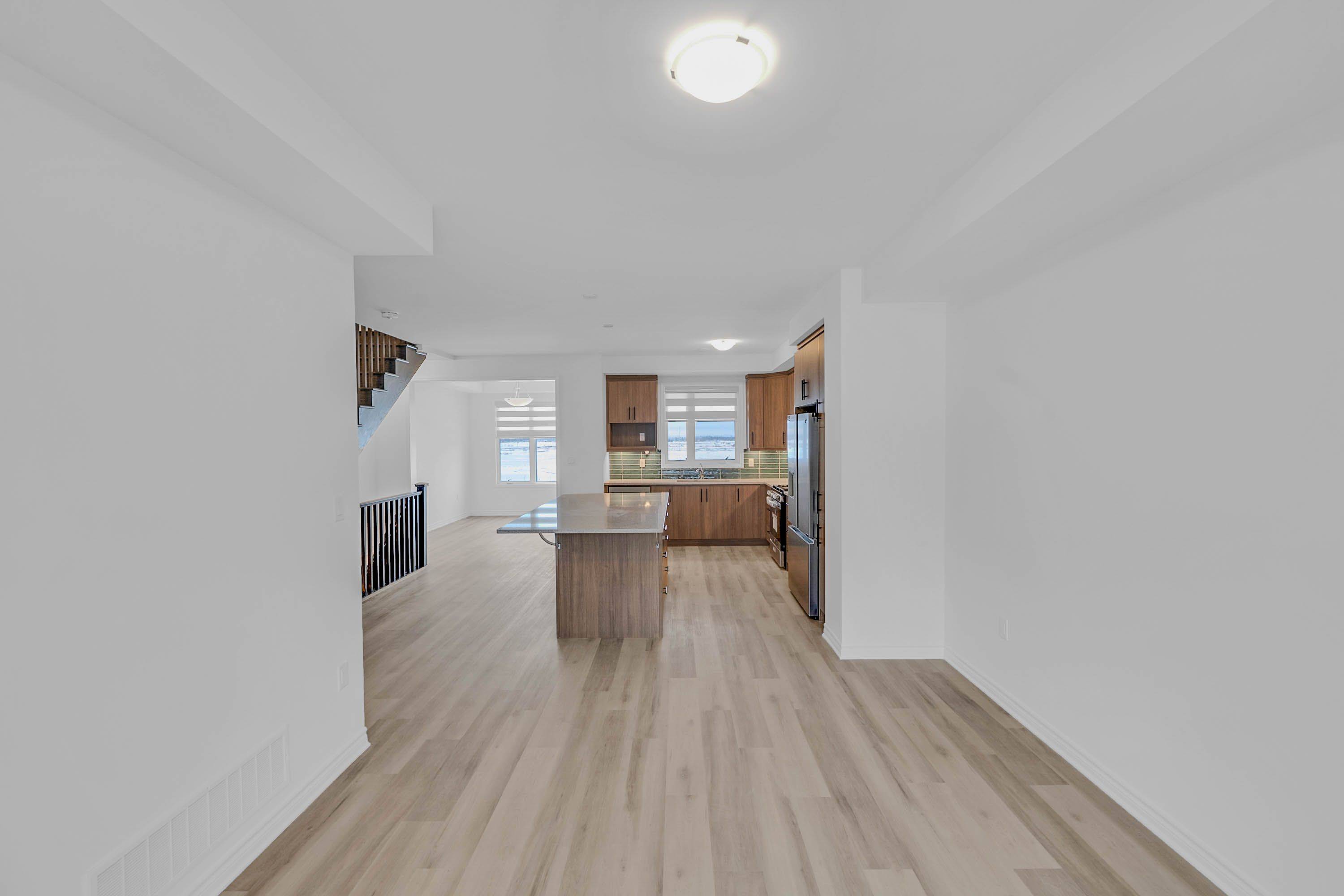 Barrie, ON L9J 0G5,116 Pearen LN