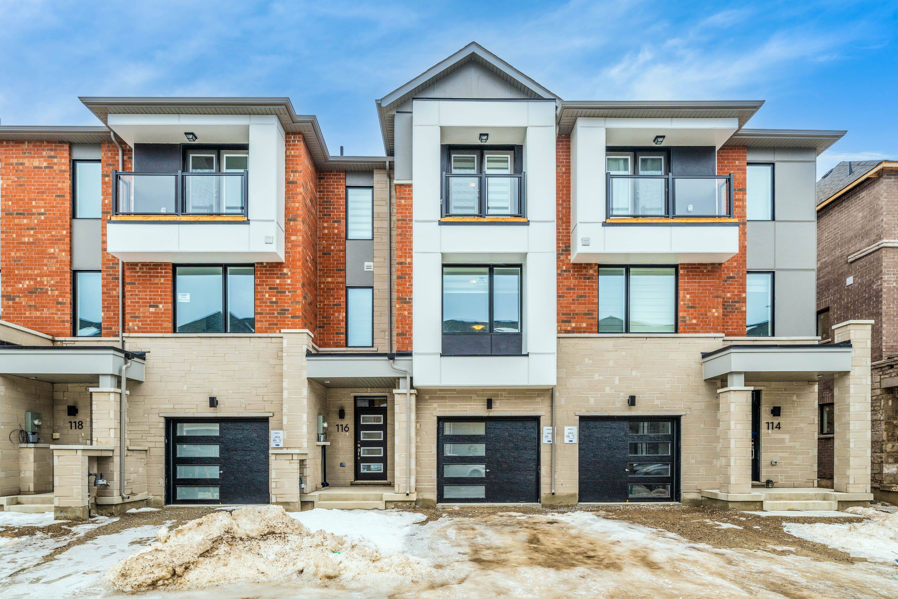 Barrie, ON L9J 0G5,116 Pearen LN