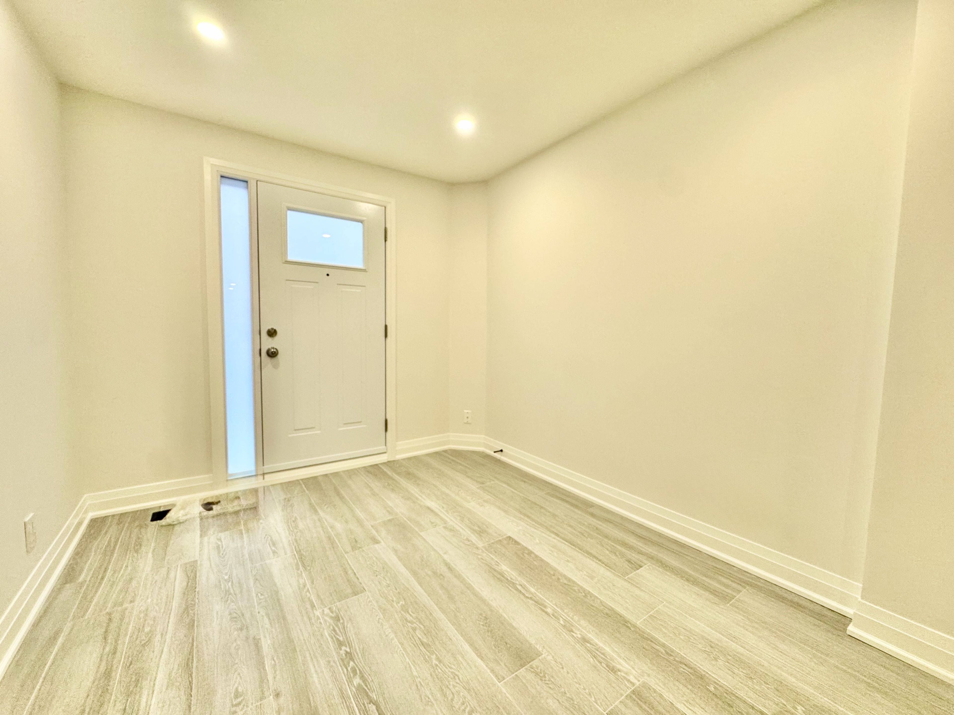 Toronto W02, ON M6H 2X1,783 Dovercourt RD #B (Main)