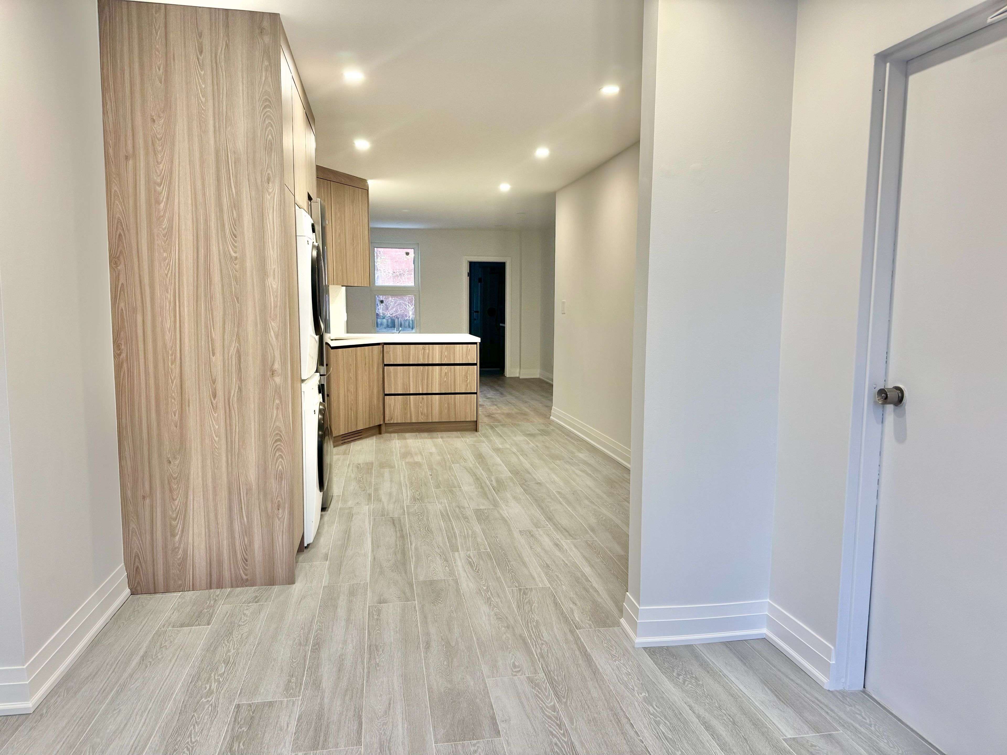 Toronto W02, ON M6H 2X1,783 Dovercourt RD #B (Main)