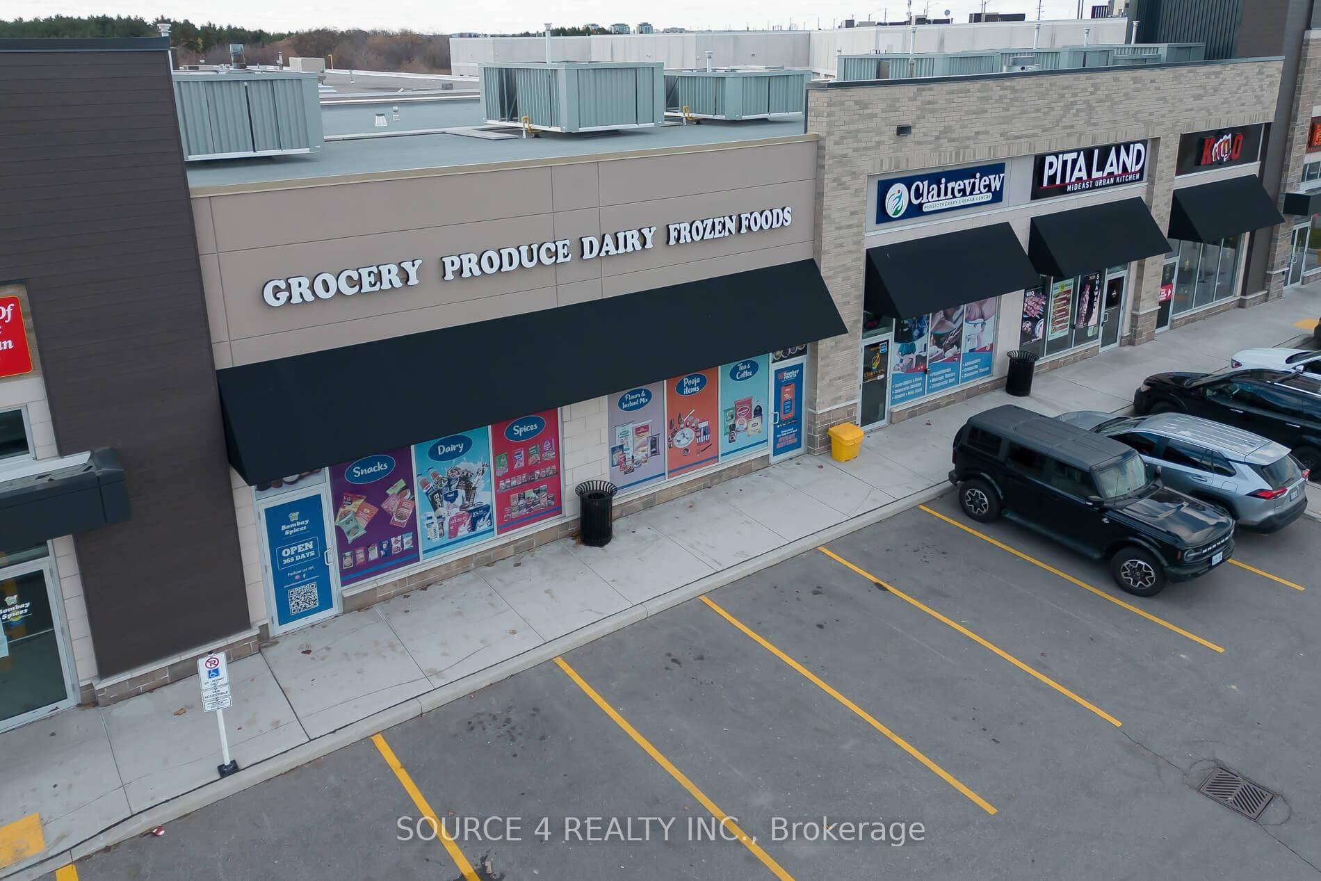 Brampton, ON L6T 5J6,10 Beaumaris DR #8