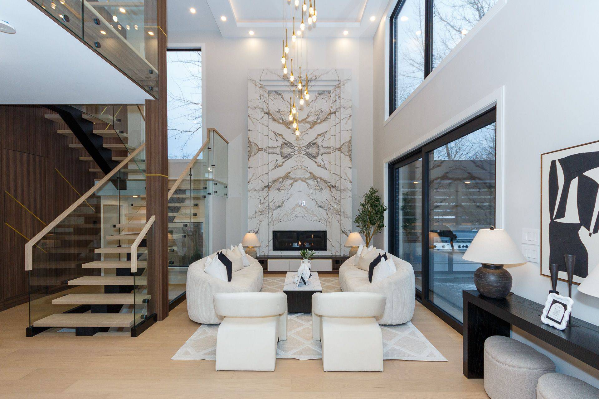 Mississauga, ON L5G 4C8,1526 Garnet AVE