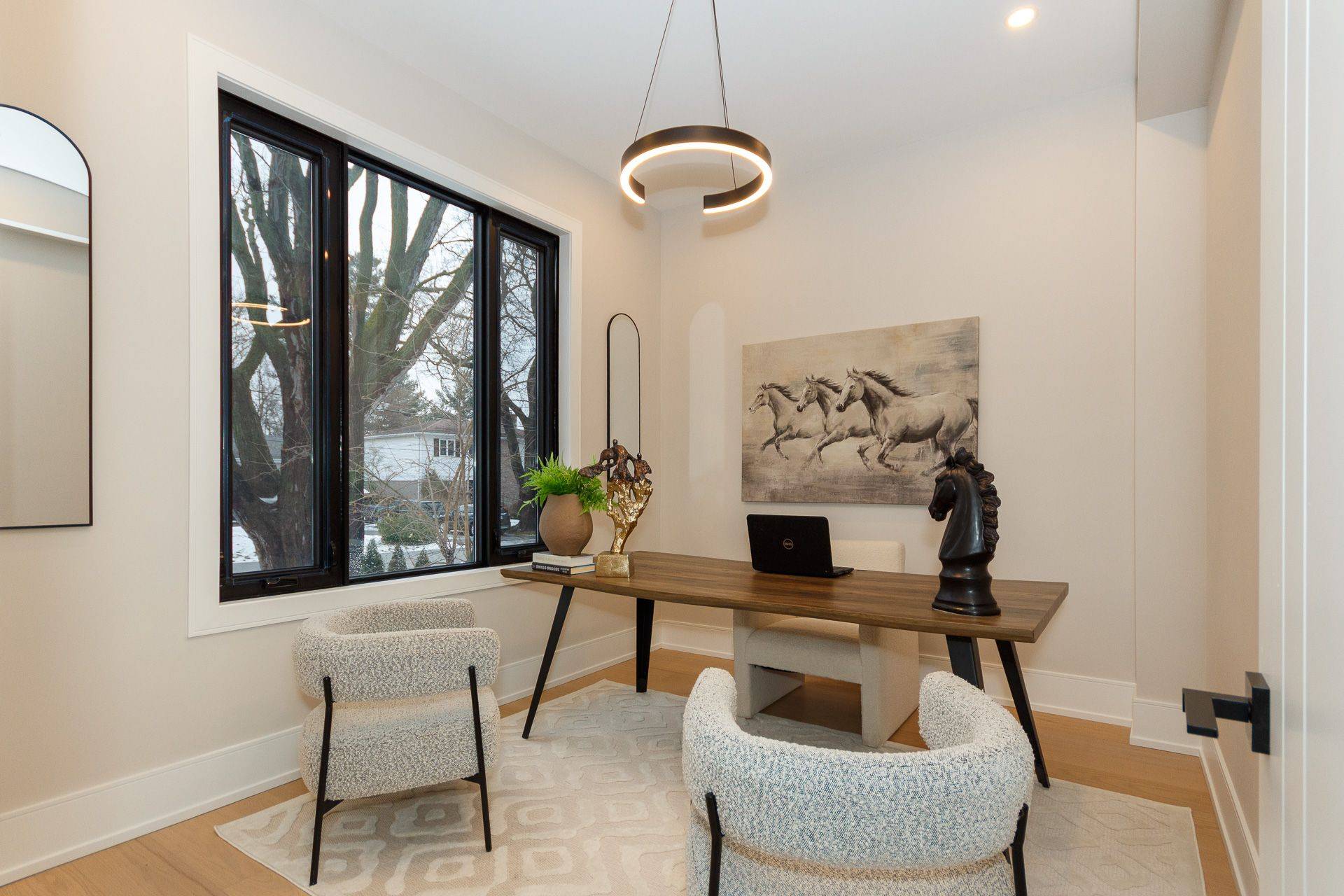 Mississauga, ON L5G 4C8,1526 Garnet AVE