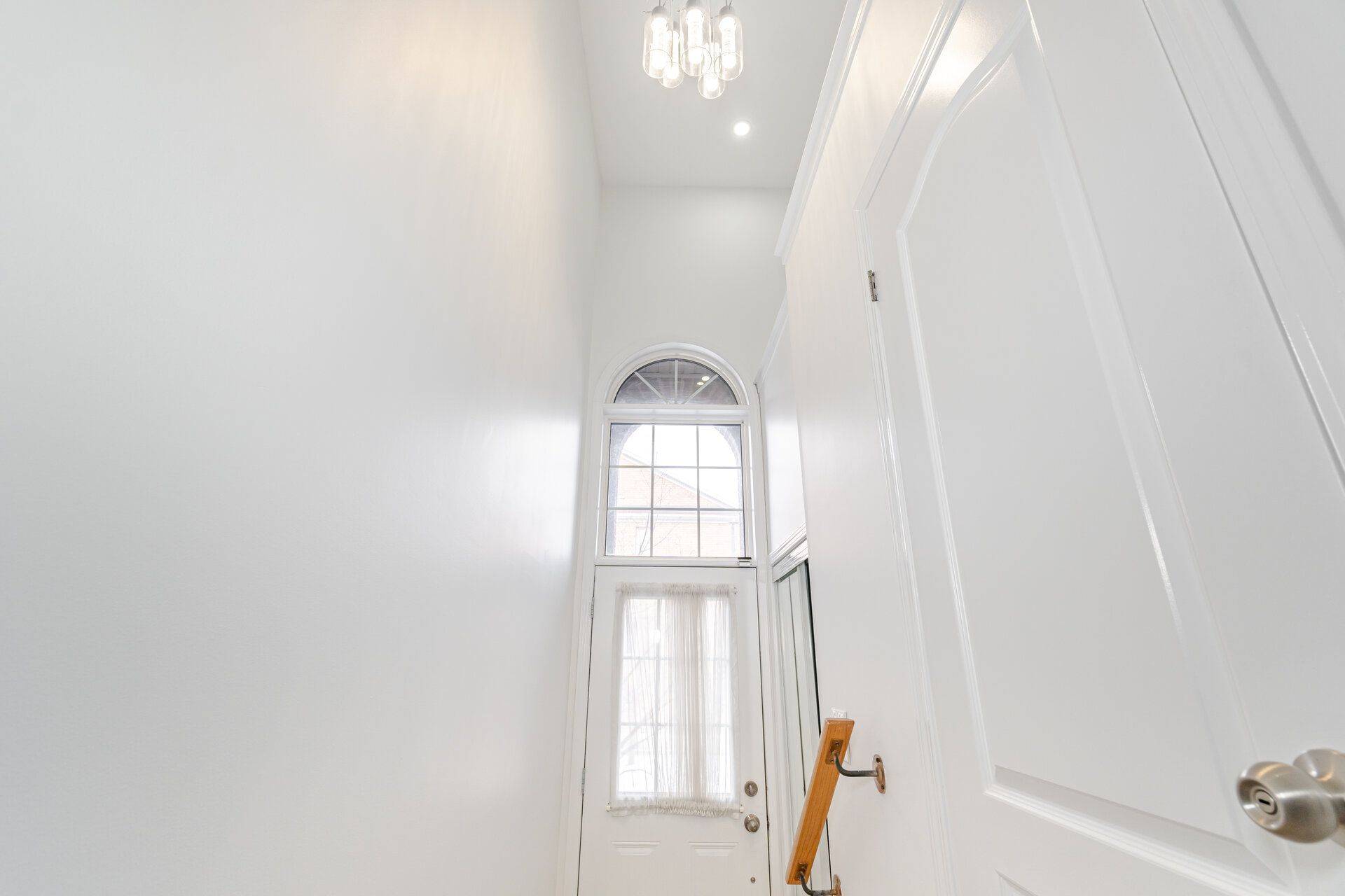 Mississauga, ON L5N 0C5,7186 Triumph LN