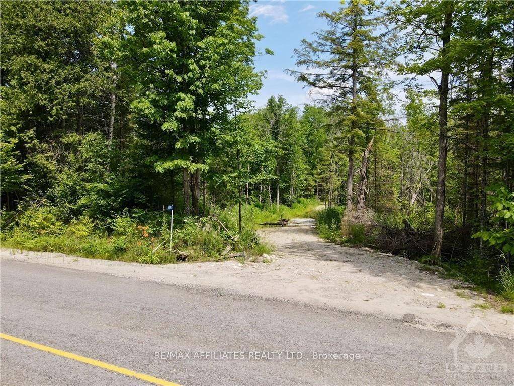 Lanark Highlands, ON K0G 1K0,1385 SHERIDAN RAPIDS RD
