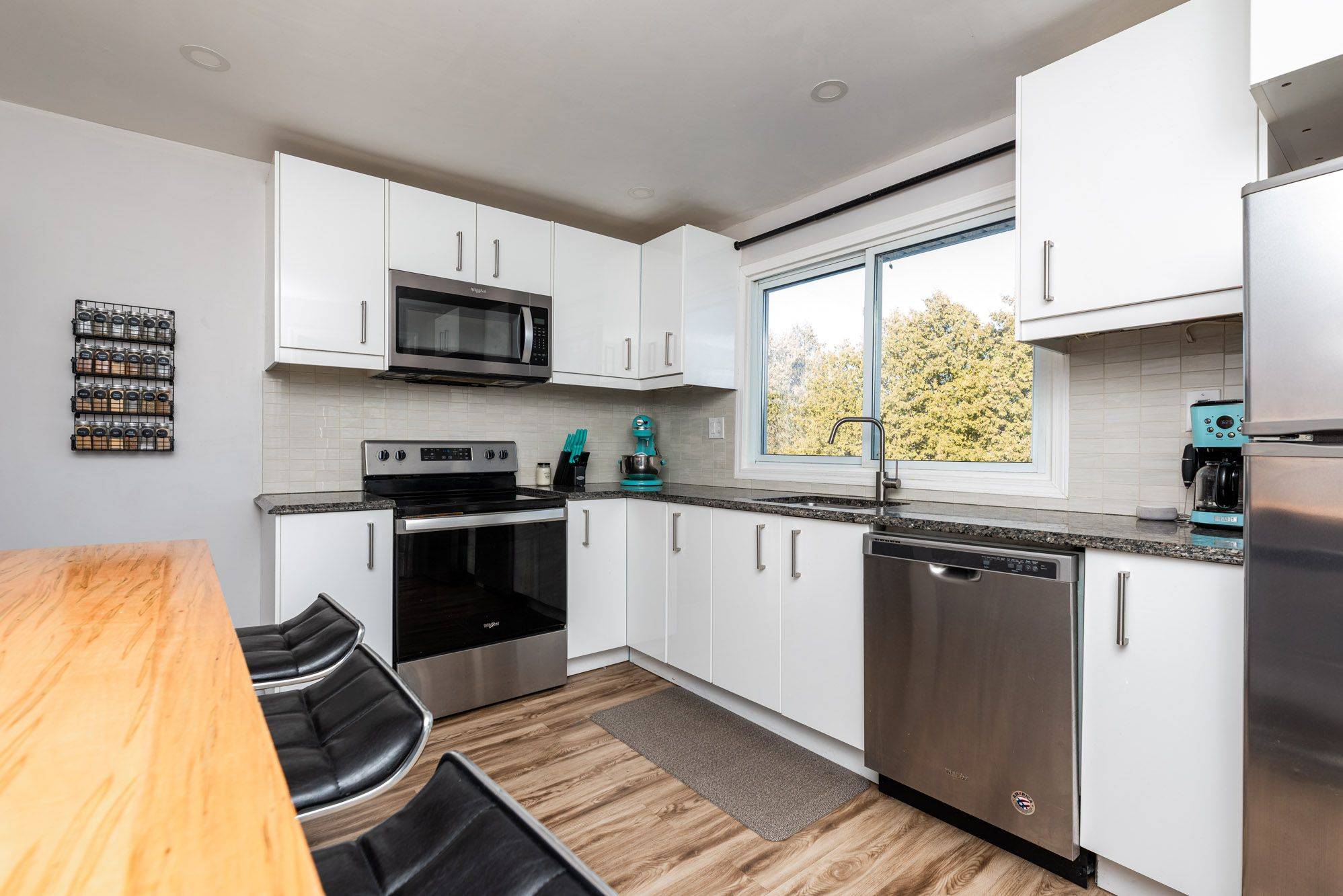 Wainfleet, ON L3B 5N6,72002 Regional RD