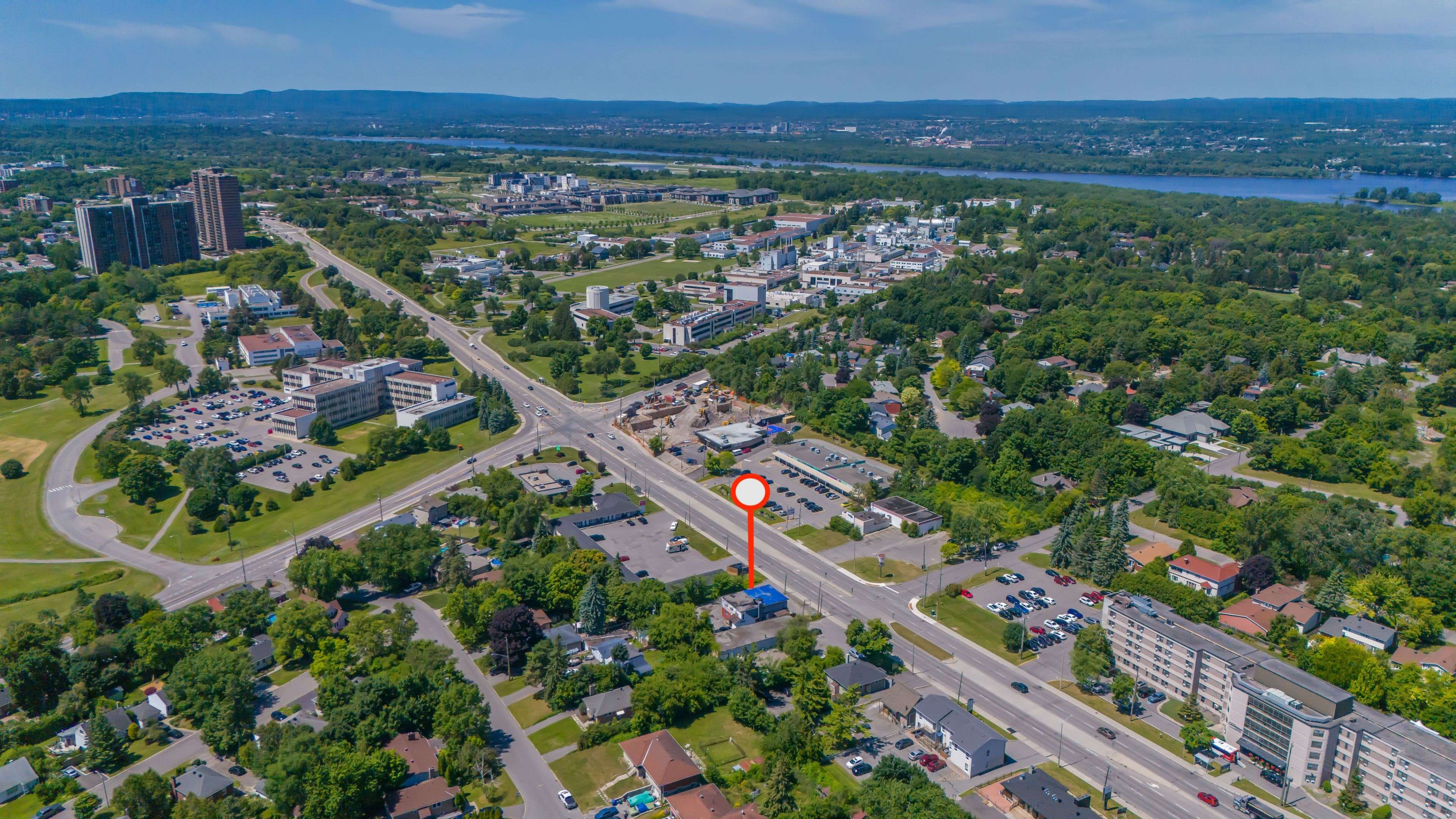 Beacon Hill North - South And Area, ON K1J 6N5,1690 Montreal RD