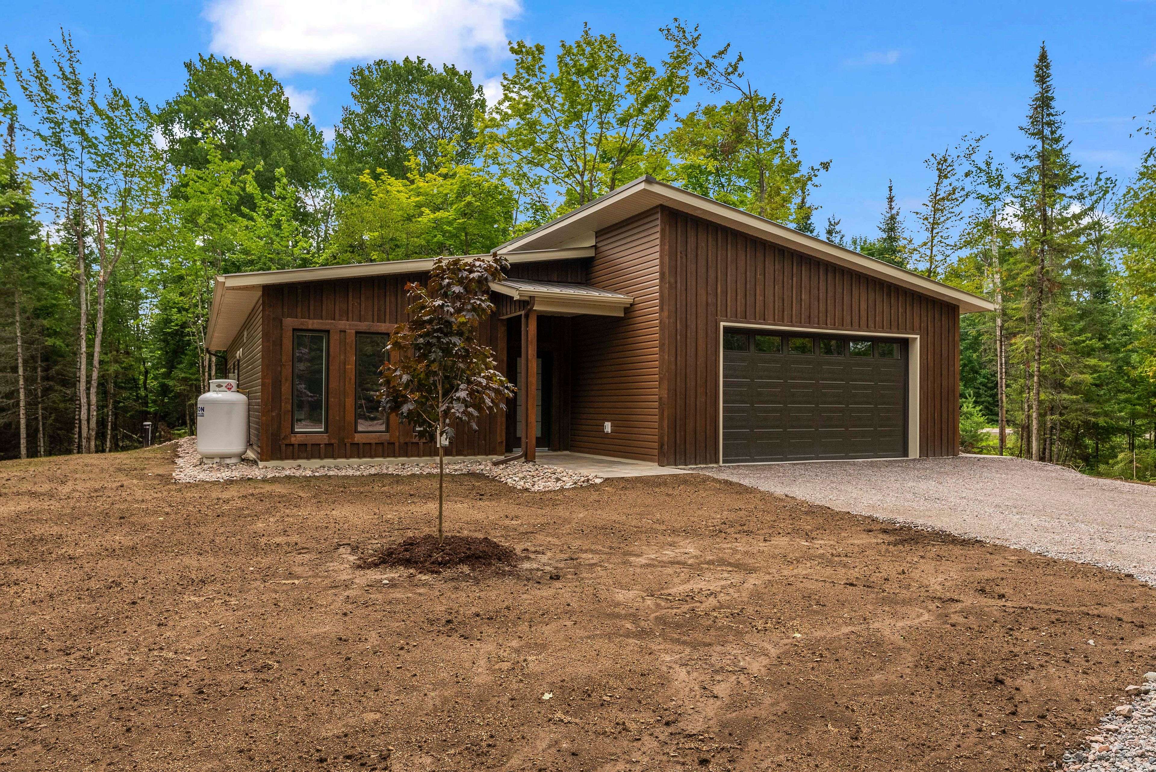 Greater Madawaska, ON K0J 1G0,00 Calabogie RD