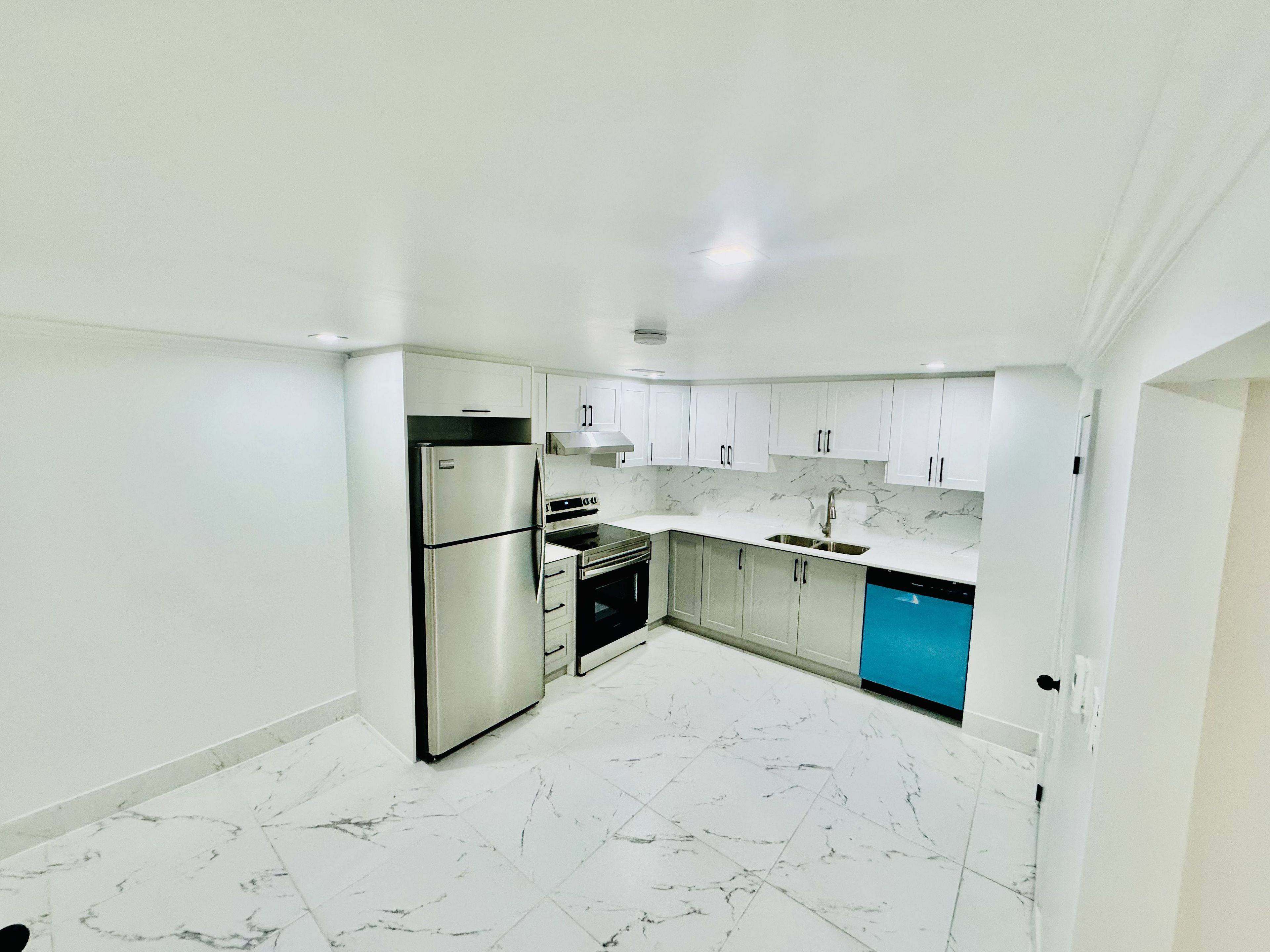 Hamilton, ON L9C 5G5,285 West 31 ST #Lower / Basement