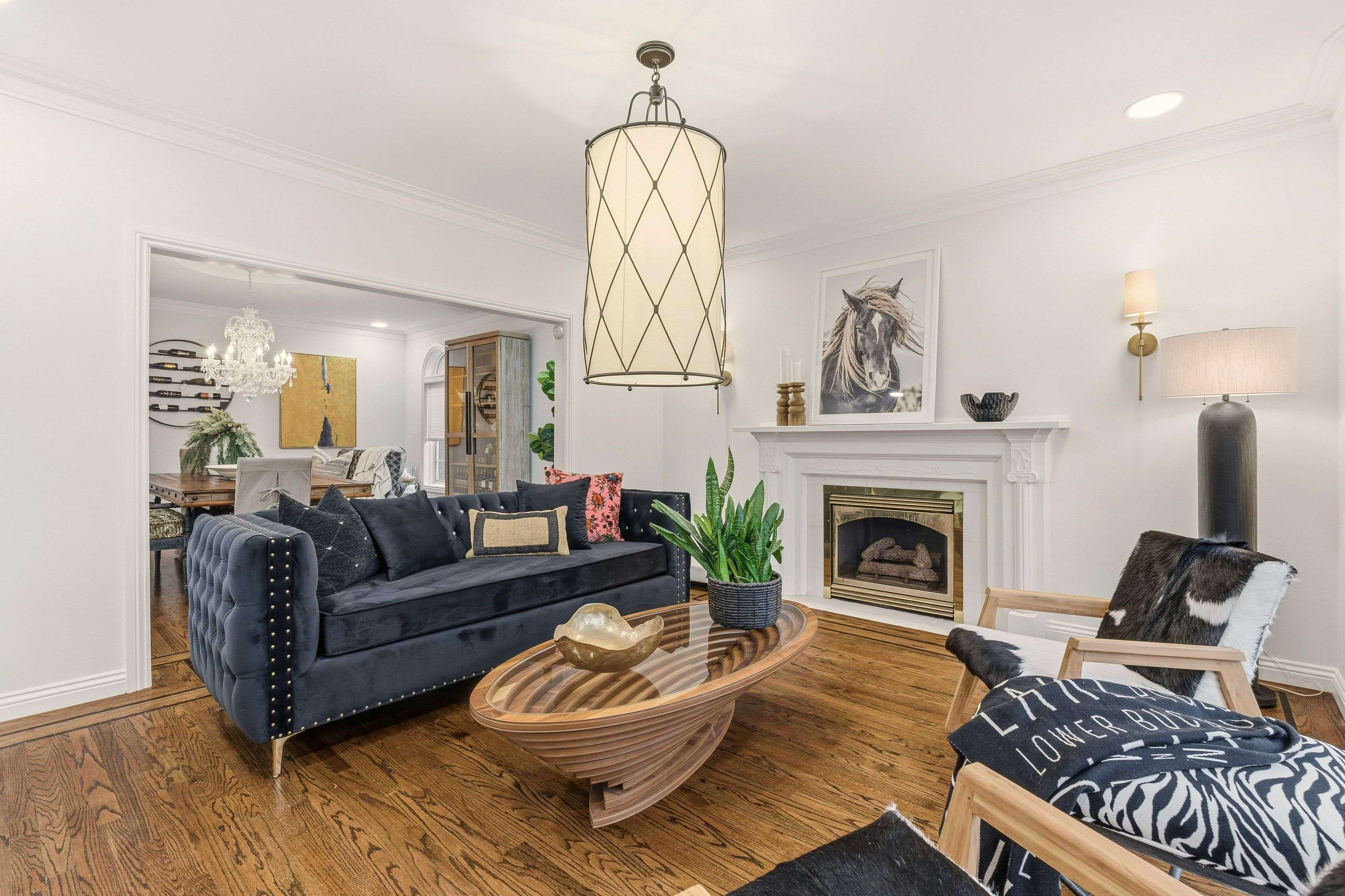 Hamilton, ON L8G 3C2,82 Maple DR