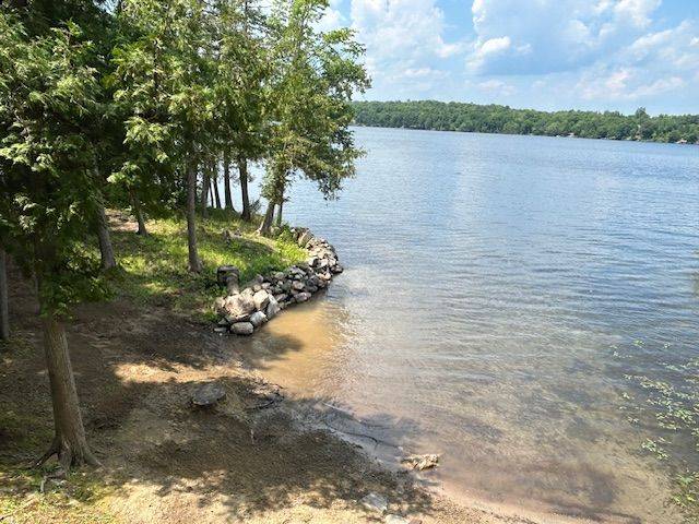 Frontenac, ON K0H 2B0,224 Island DR