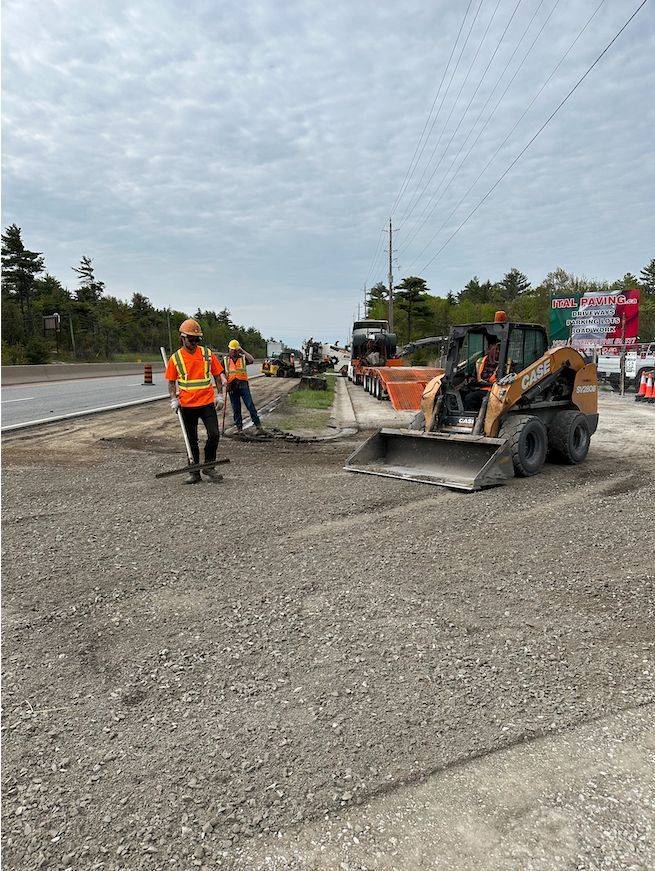 Gravenhurst, ON P0E 1N0,1183 11 HWY S