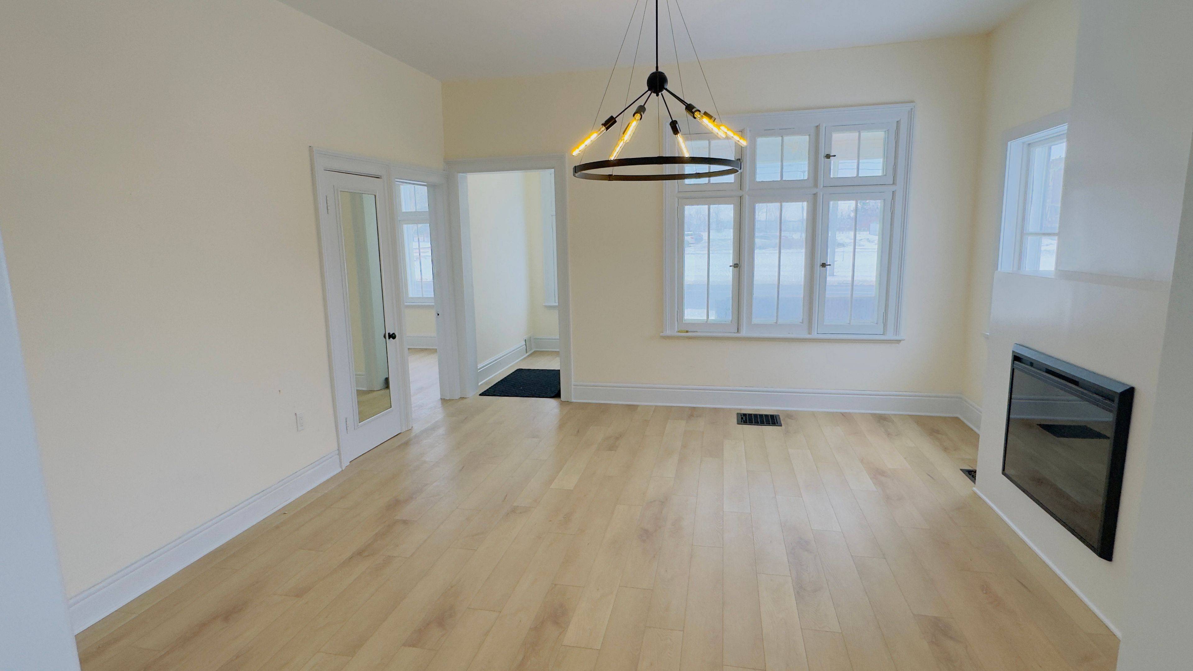 London East, ON N5W 3B3,1287 Dundas ST