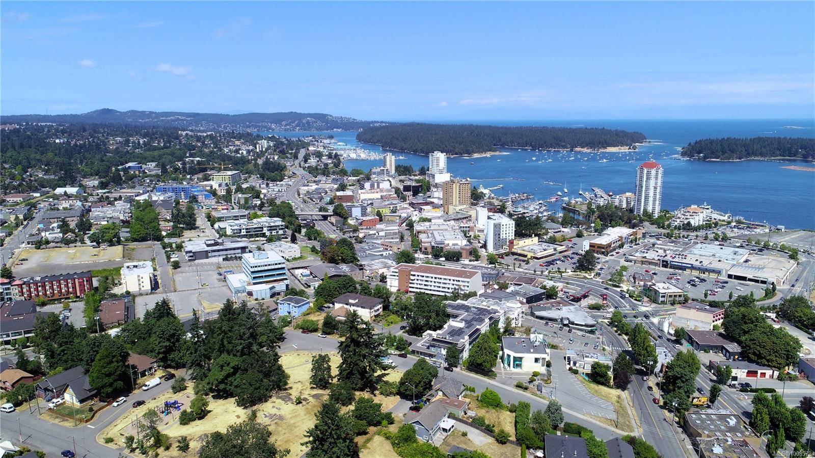 Nanaimo, BC V9R 2P1,650 Prideaux St #402