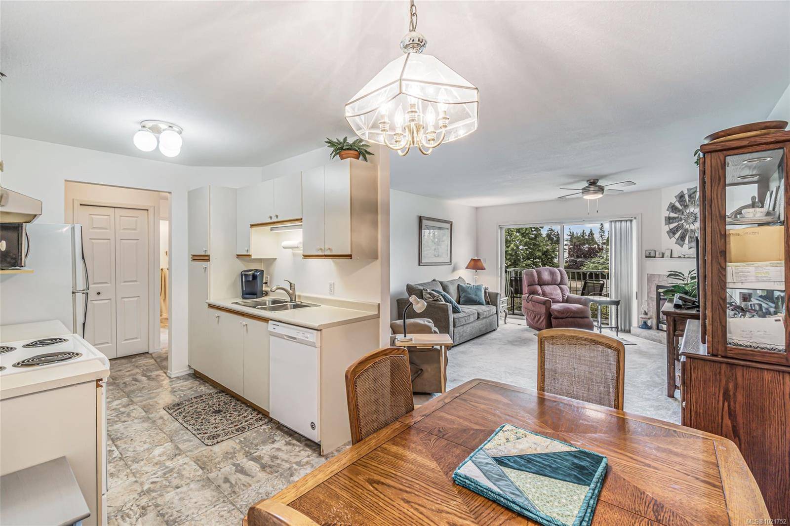 Parksville, BC V9P 2M7,435 Morison Ave #203