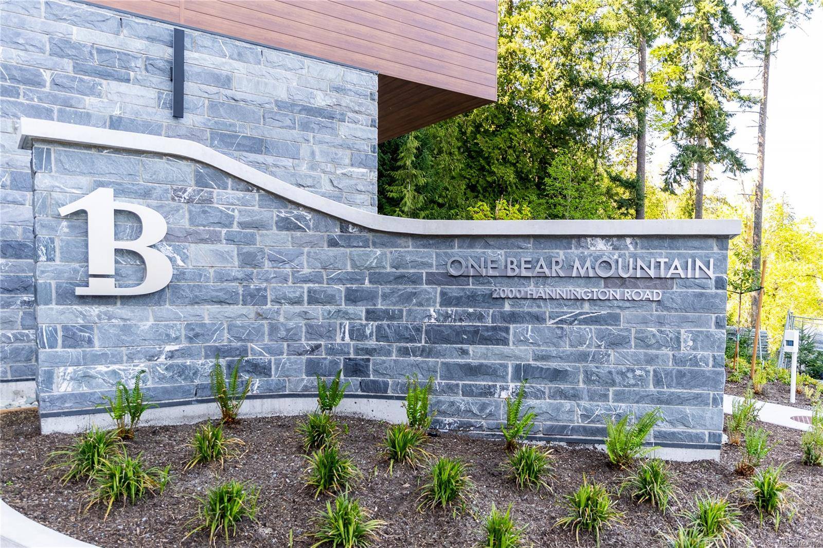 Langford, BC V9B 6R6,2000 Hannington Rd #1006