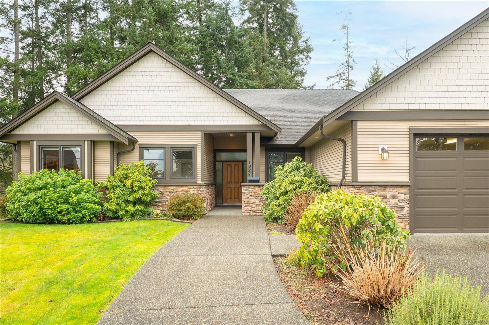 Nanaimo, BC V9X 1M2,1925 Legacy Pl