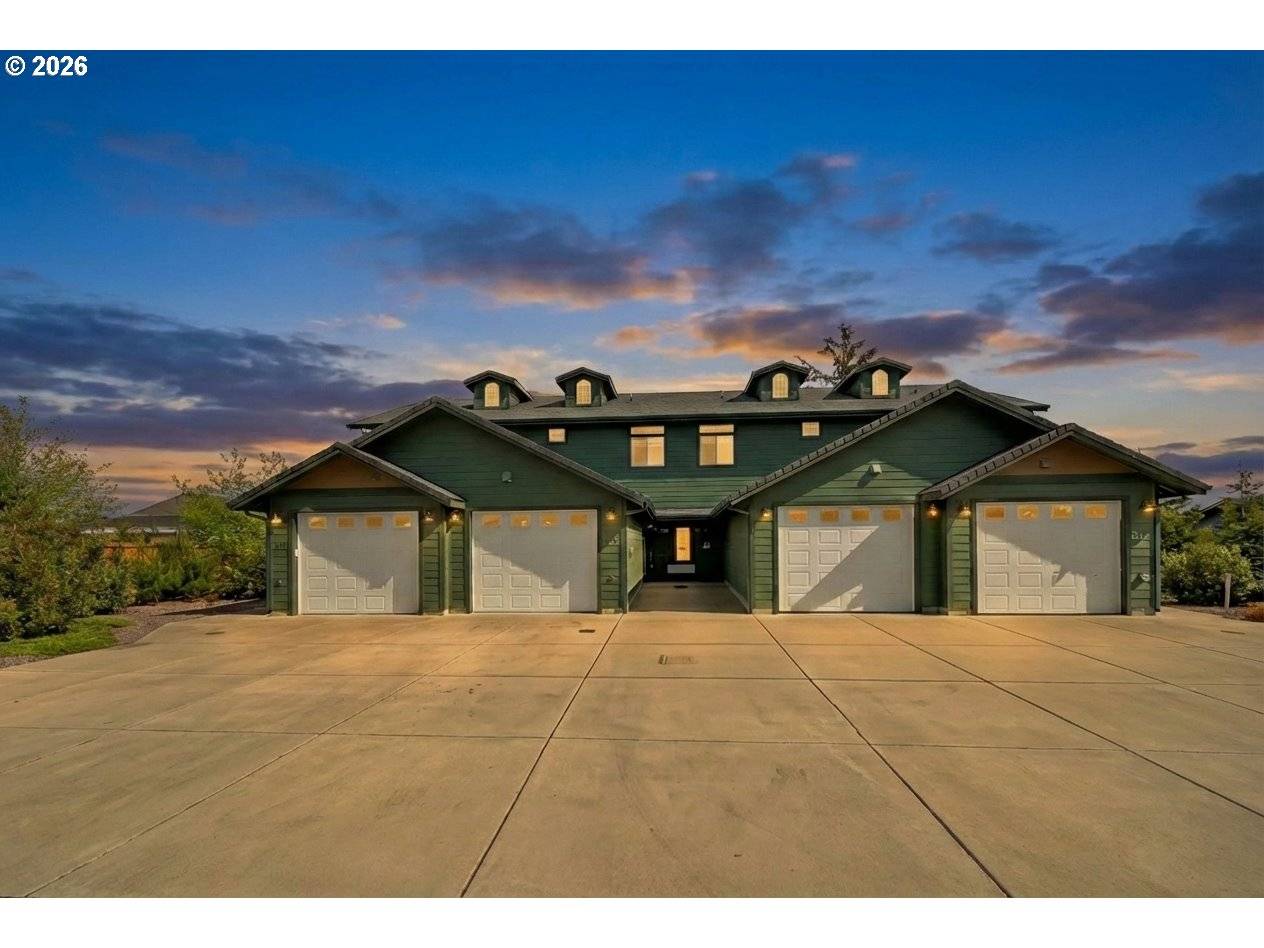 Florence, OR 97439,1726 32ND ST