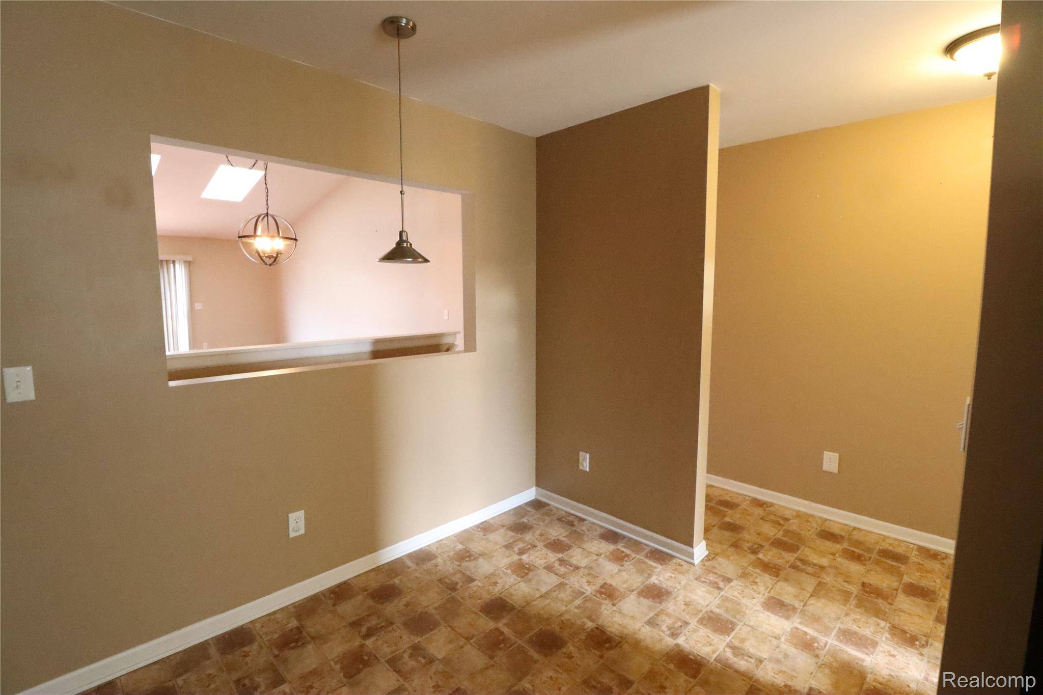 Grand Blanc, MI 48439,41003 Williams ST