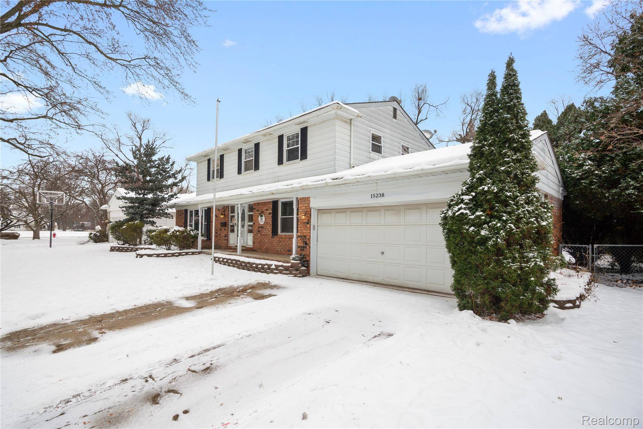 Plymouth, MI 48170,15238 Farmbrook DR