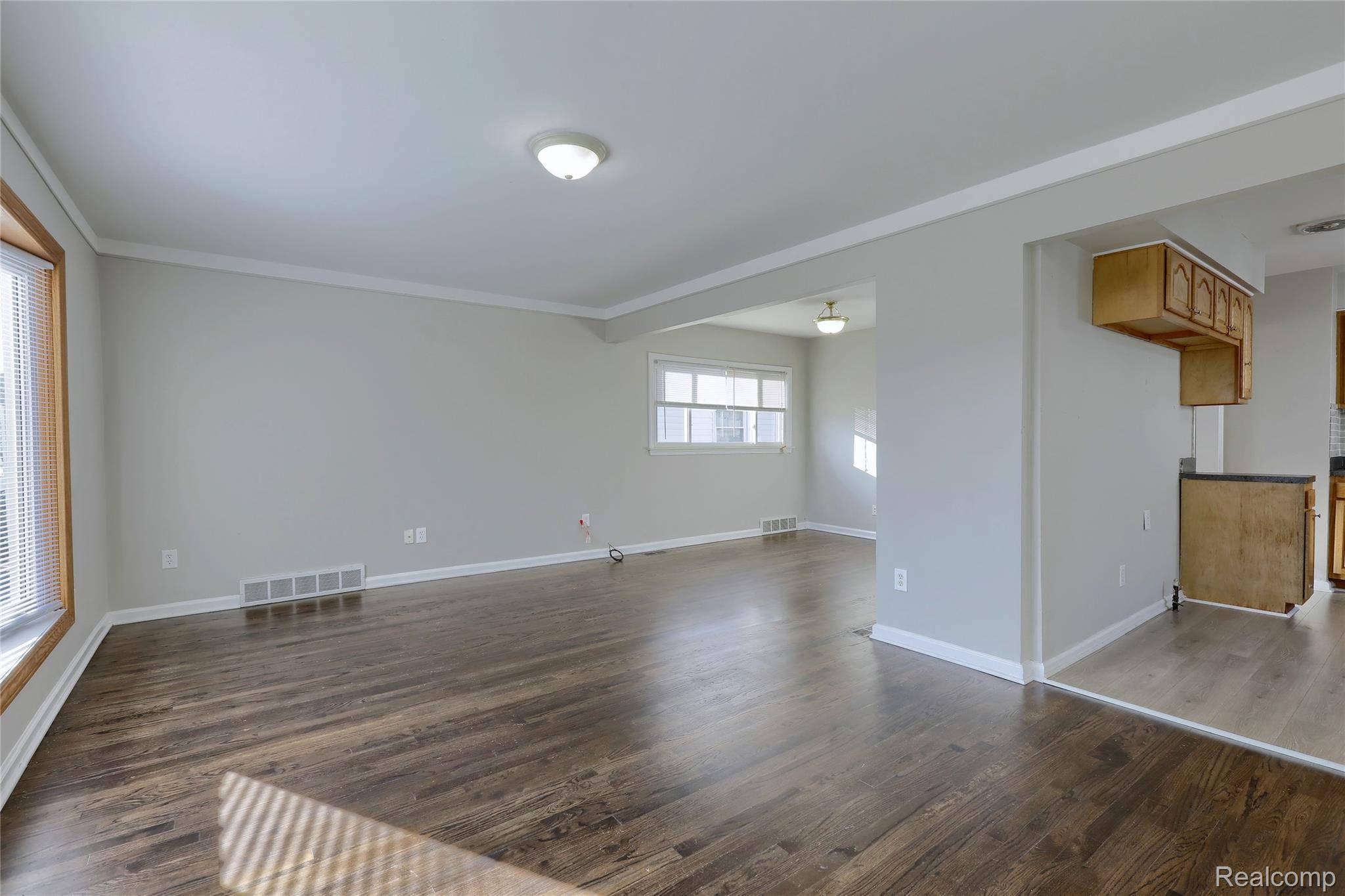 Eastpointe, MI 48021,24907 Brittany AVE