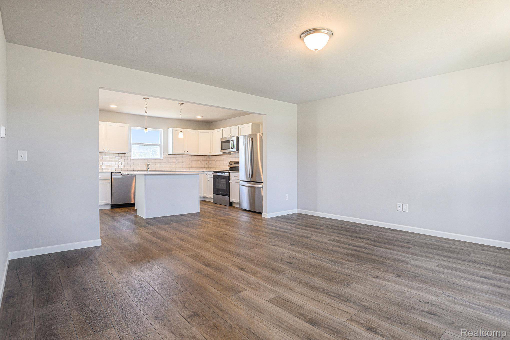 Hillsdale, MI 49242,209 Wildflower DR