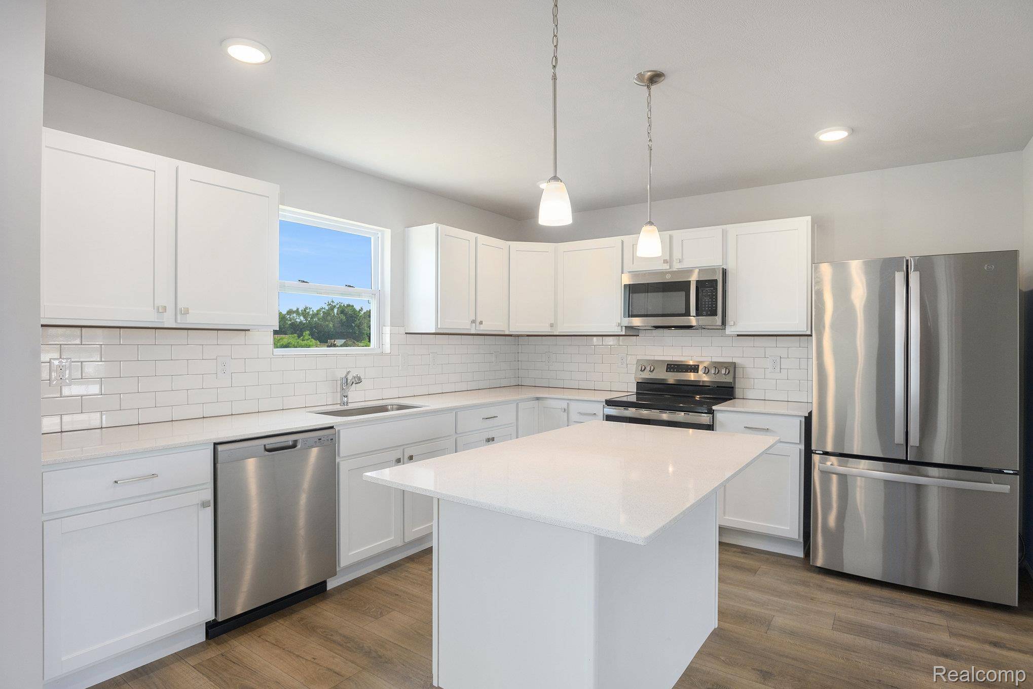 Hillsdale, MI 49242,209 Wildflower DR