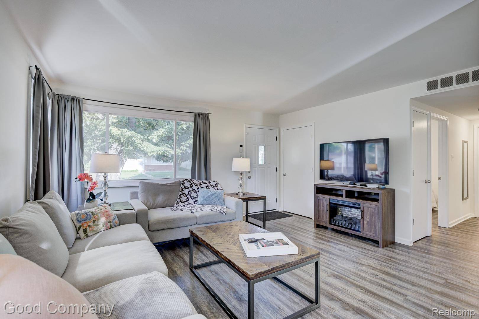 Oak Park, MI 48237,21900 Eastwood ST