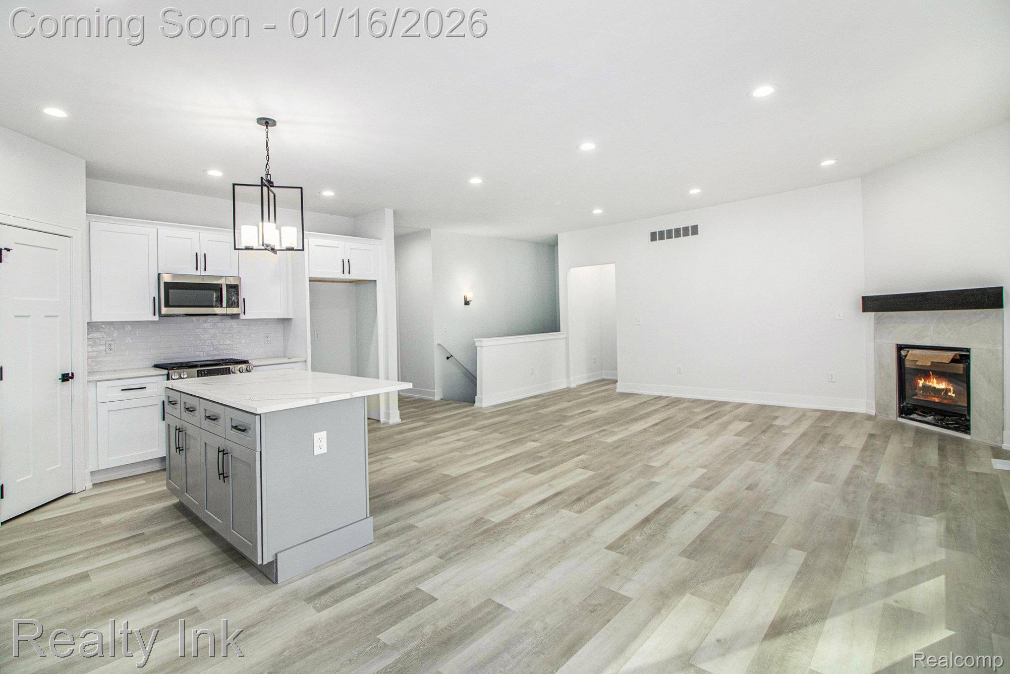 Plymouth, MI 48170,15833 Marilyn AVE