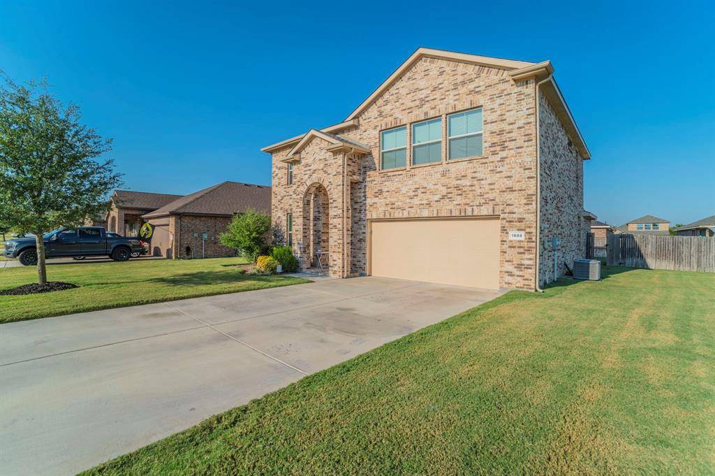 Cleburne, TX 76033,1808 Creekwood Drive